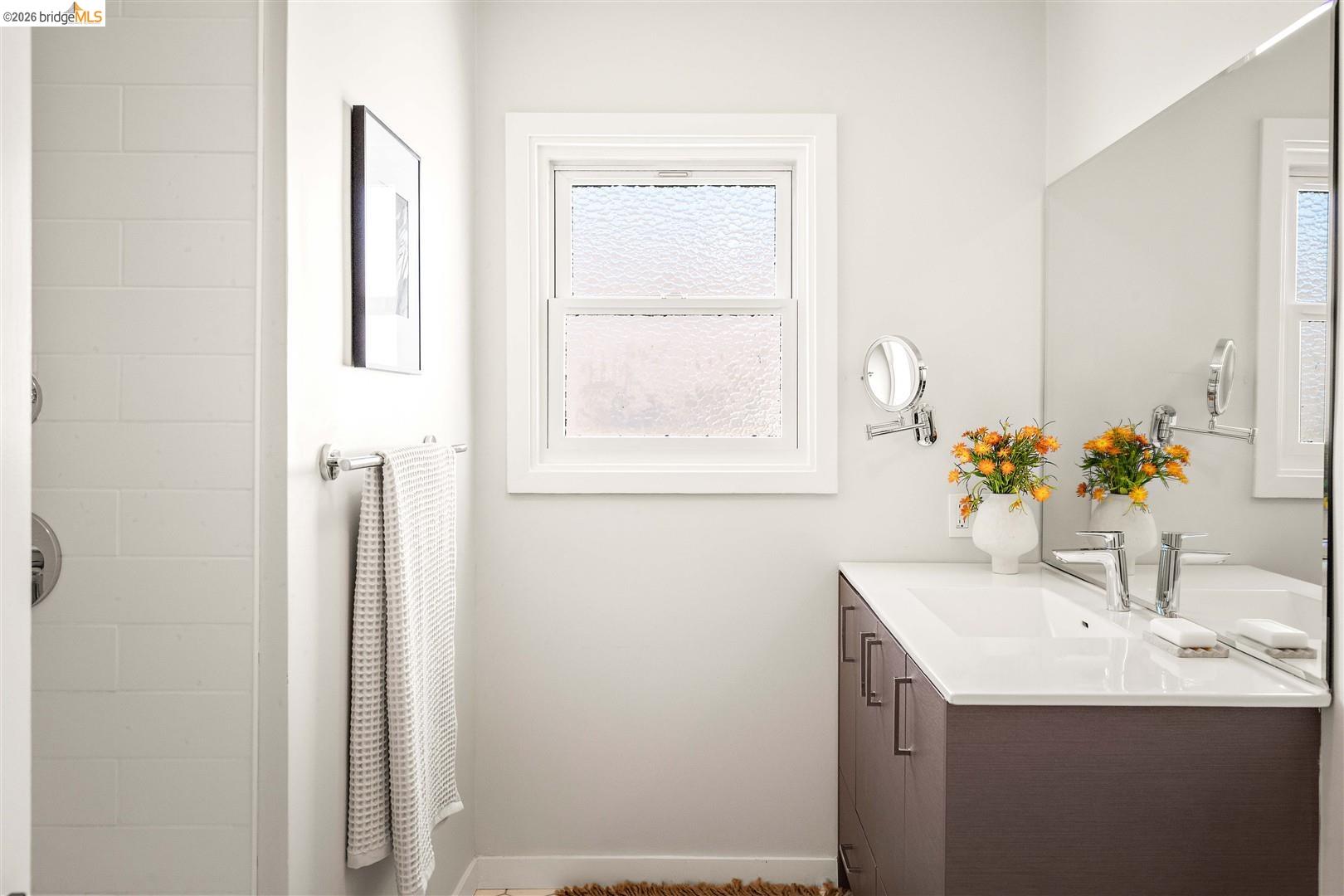 4261 Detroit, Oakland, CA, 94619