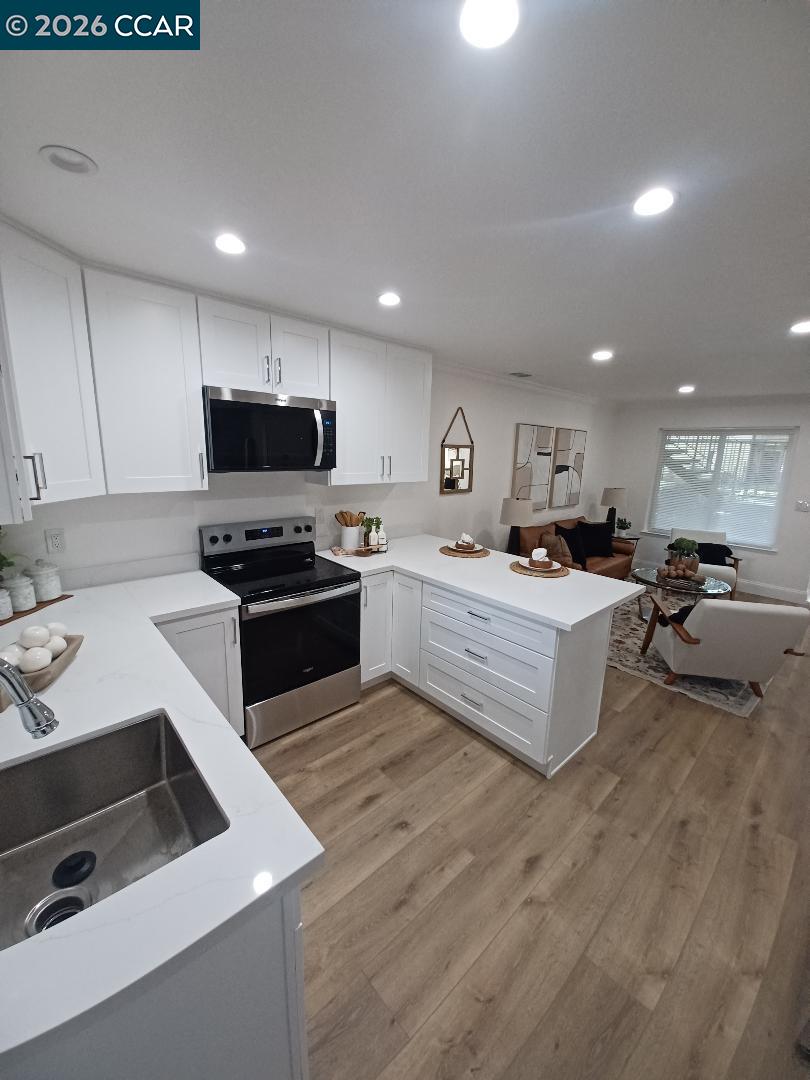 Photo #6: 41131423 Listing: Photo #6