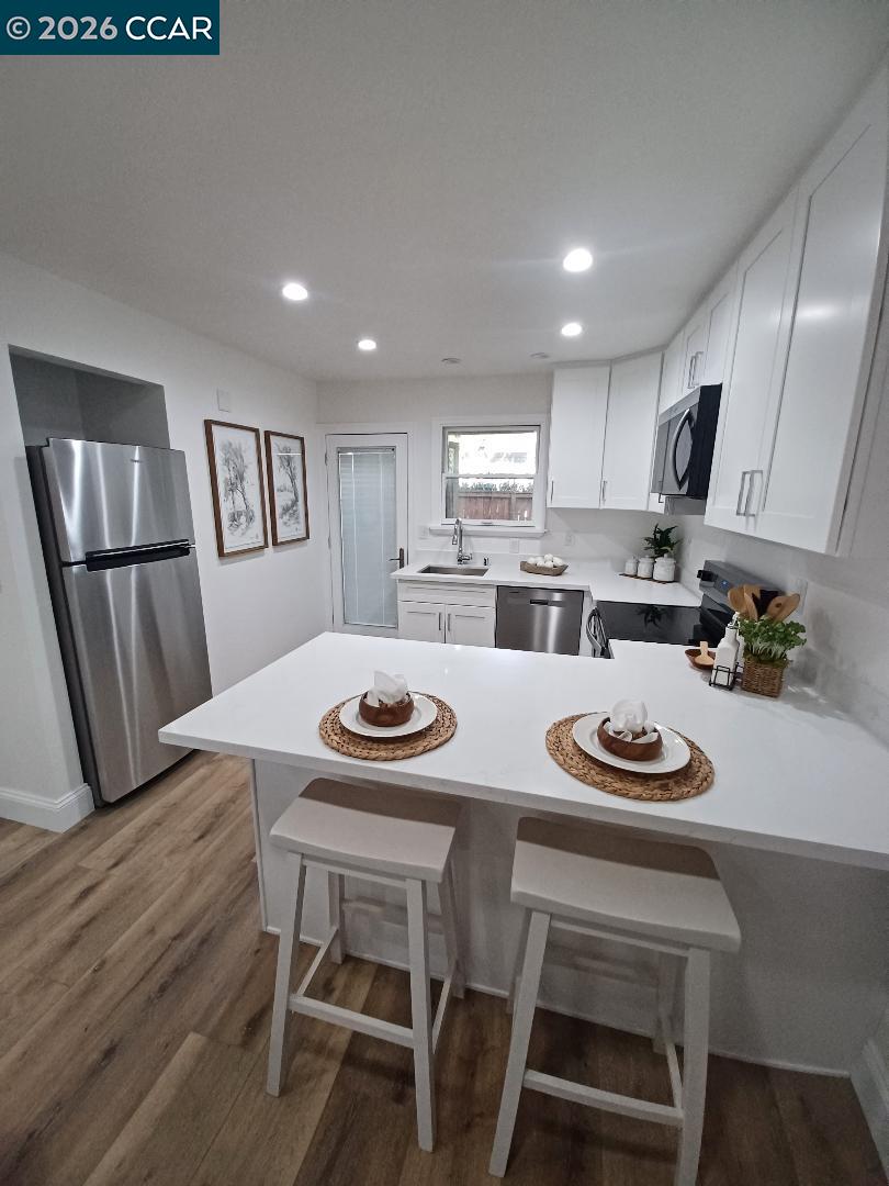 Photo #7: 41131423 Listing: Photo #7