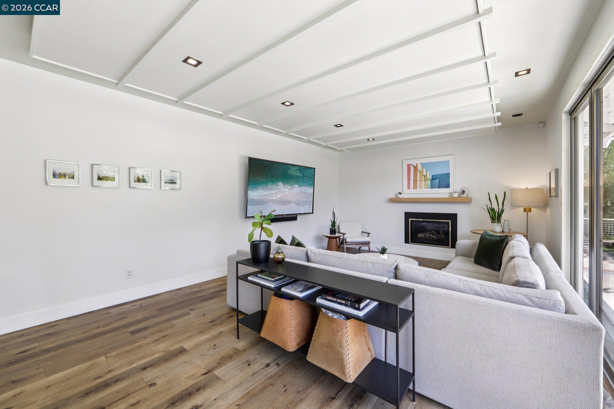 Detail Gallery Image 12 of 86 For 29 Winslow Pl, Moraga,  CA 94556 - 4 Beds | 2/1 Baths