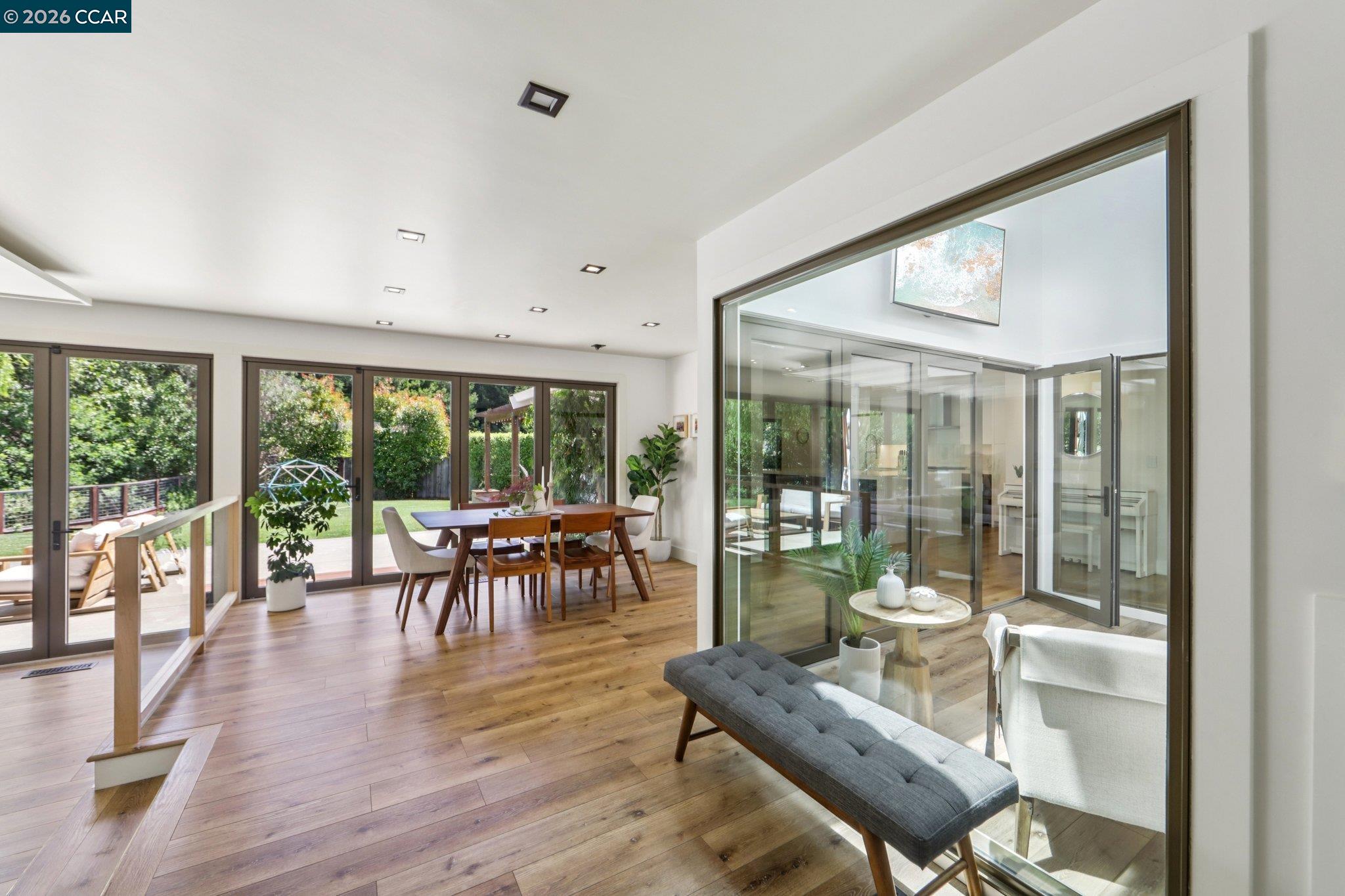 Detail Gallery Image 16 of 86 For 29 Winslow Pl, Moraga,  CA 94556 - 4 Beds | 2/1 Baths