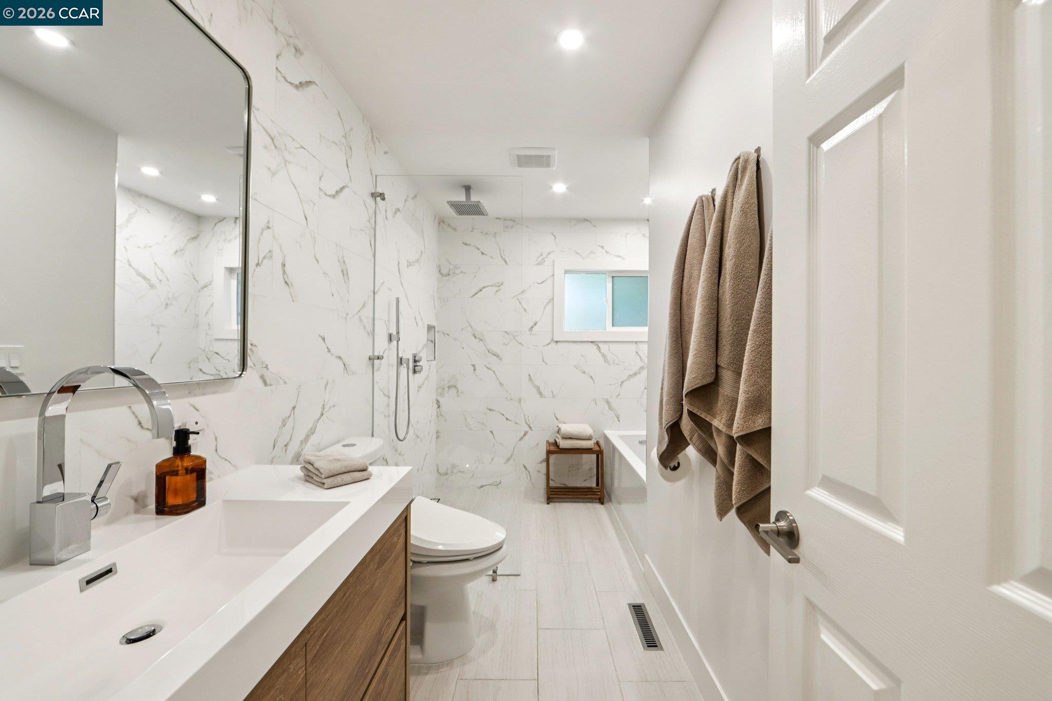 Detail Gallery Image 45 of 86 For 29 Winslow Pl, Moraga,  CA 94556 - 4 Beds | 2/1 Baths