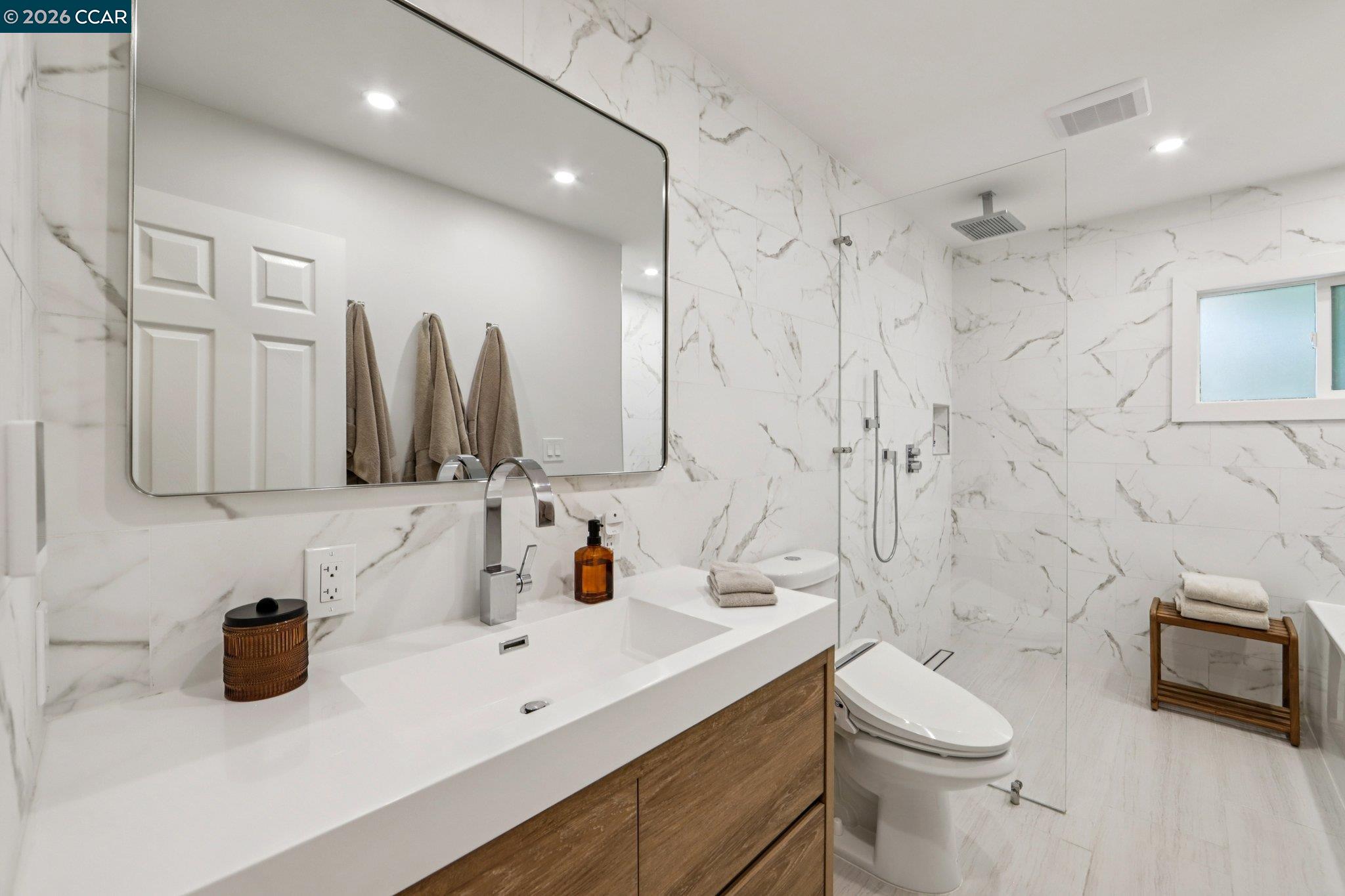 Detail Gallery Image 46 of 86 For 29 Winslow Pl, Moraga,  CA 94556 - 4 Beds | 2/1 Baths