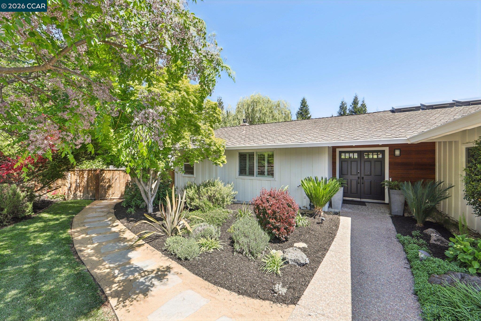 Detail Gallery Image 6 of 86 For 29 Winslow Pl, Moraga,  CA 94556 - 4 Beds | 2/1 Baths