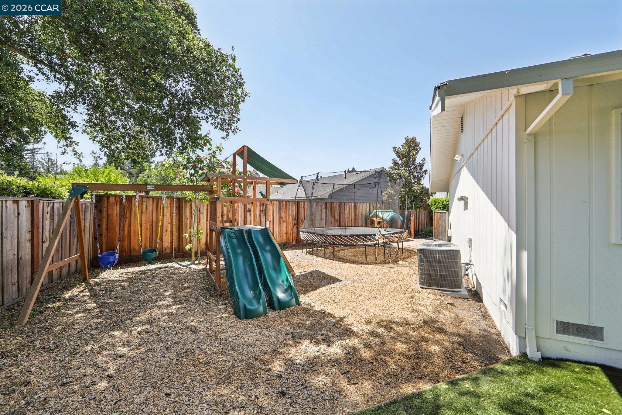 Detail Gallery Image 71 of 86 For 29 Winslow Pl, Moraga,  CA 94556 - 4 Beds | 2/1 Baths