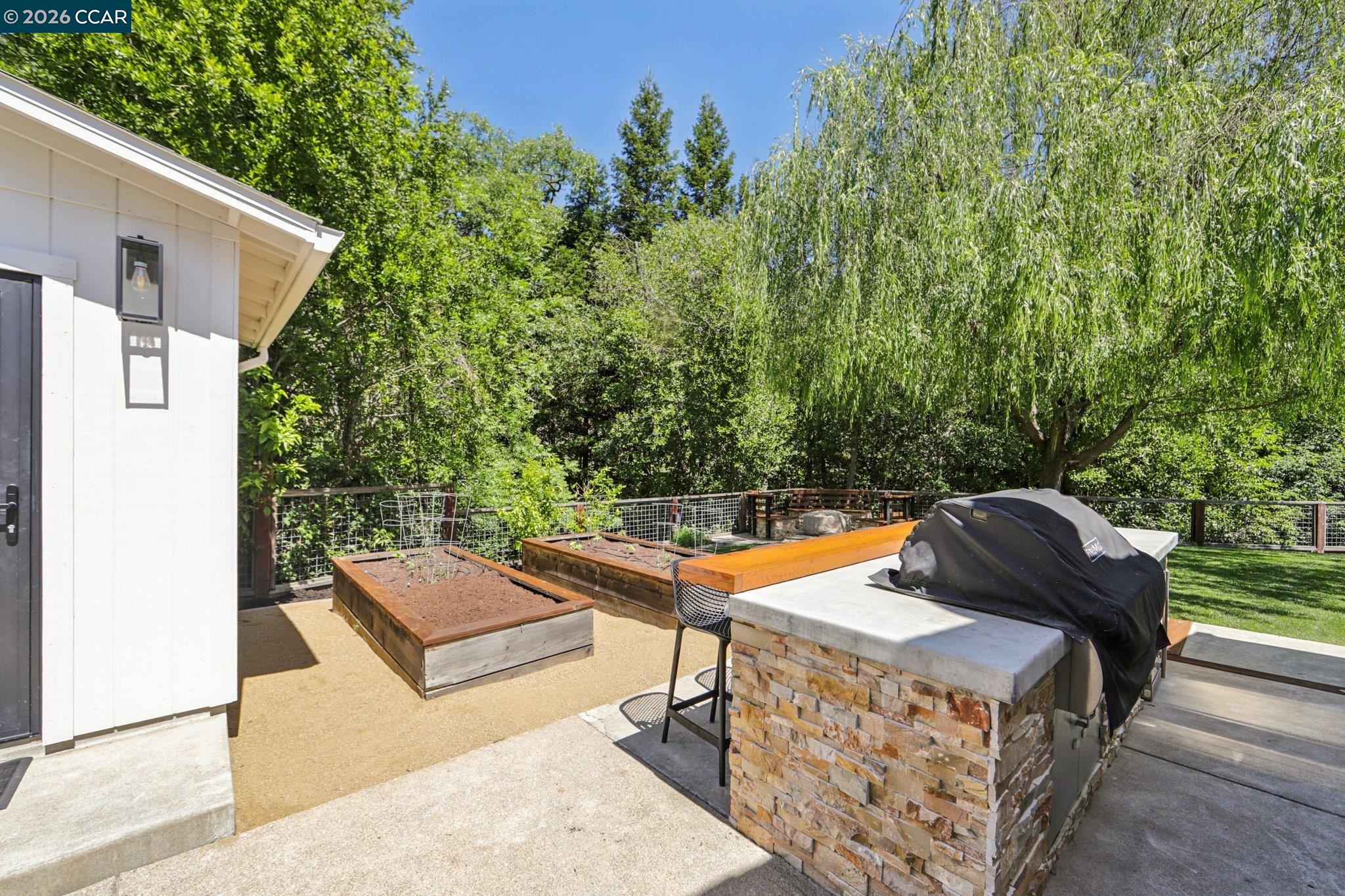 Detail Gallery Image 75 of 86 For 29 Winslow Pl, Moraga,  CA 94556 - 4 Beds | 2/1 Baths