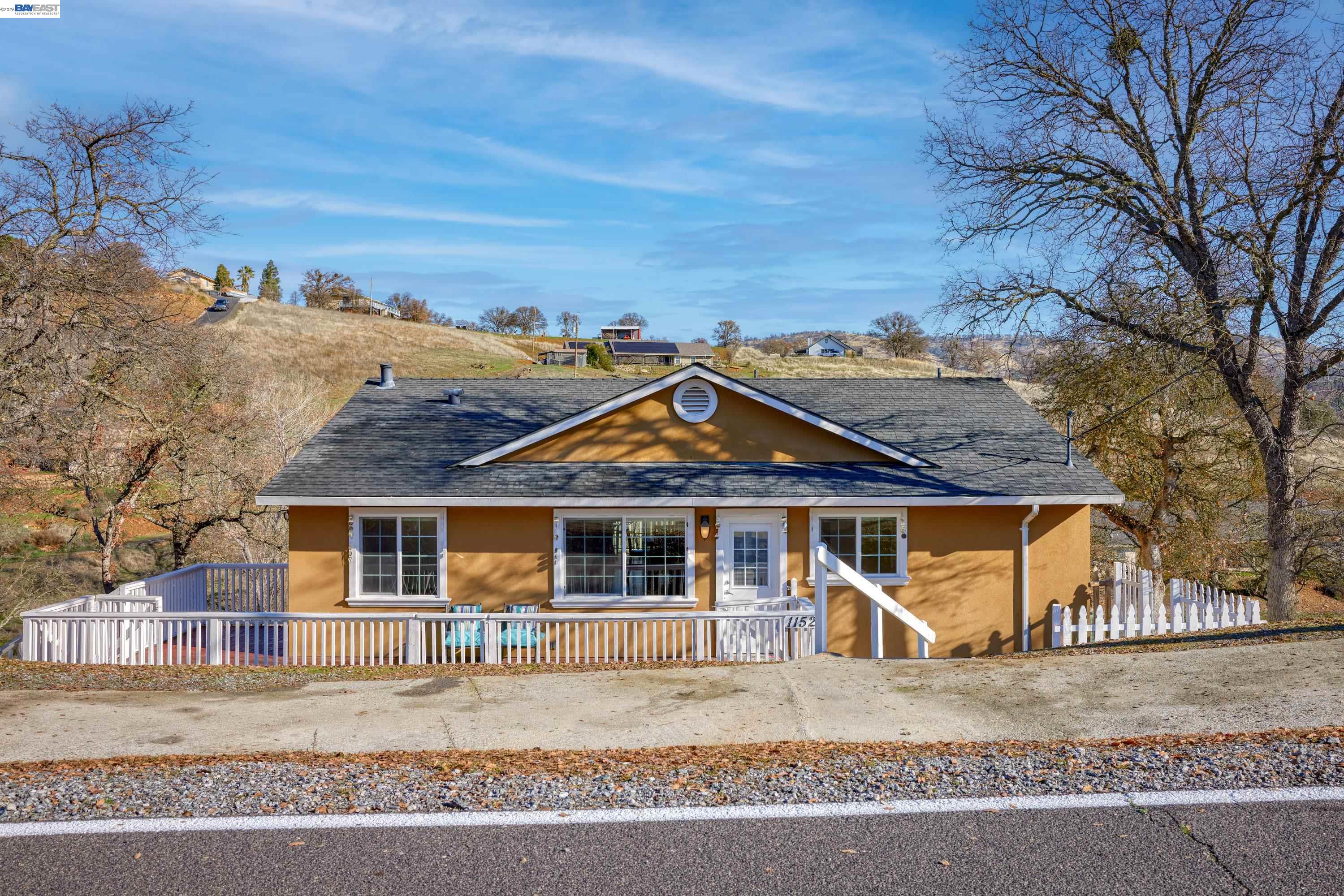 Detail Gallery Image 2 of 30 For 1152 Acorn St, Copperopolis,  CA 95228 - 4 Beds | 2 Baths