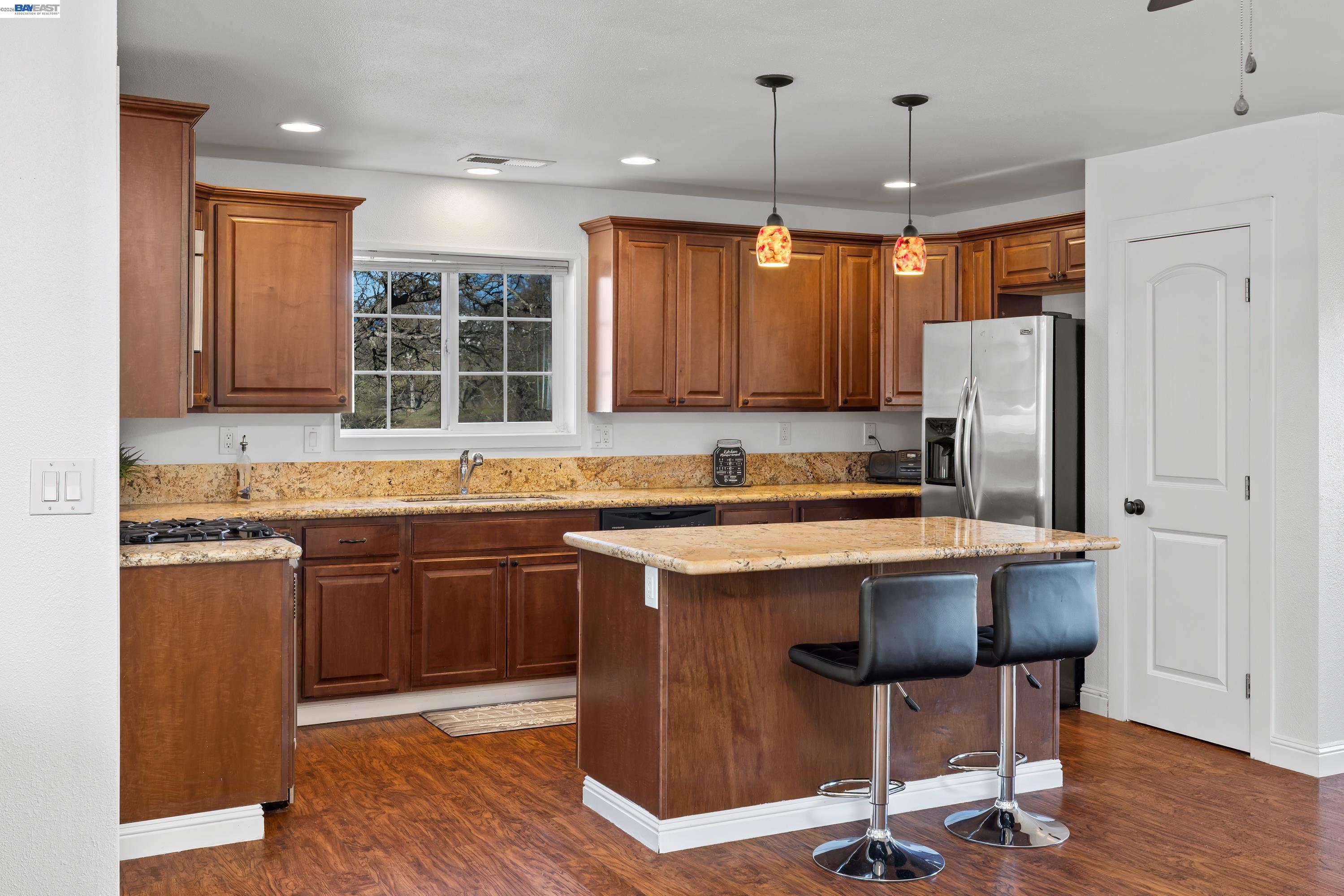 Detail Gallery Image 4 of 30 For 1152 Acorn St, Copperopolis,  CA 95228 - 4 Beds | 2 Baths