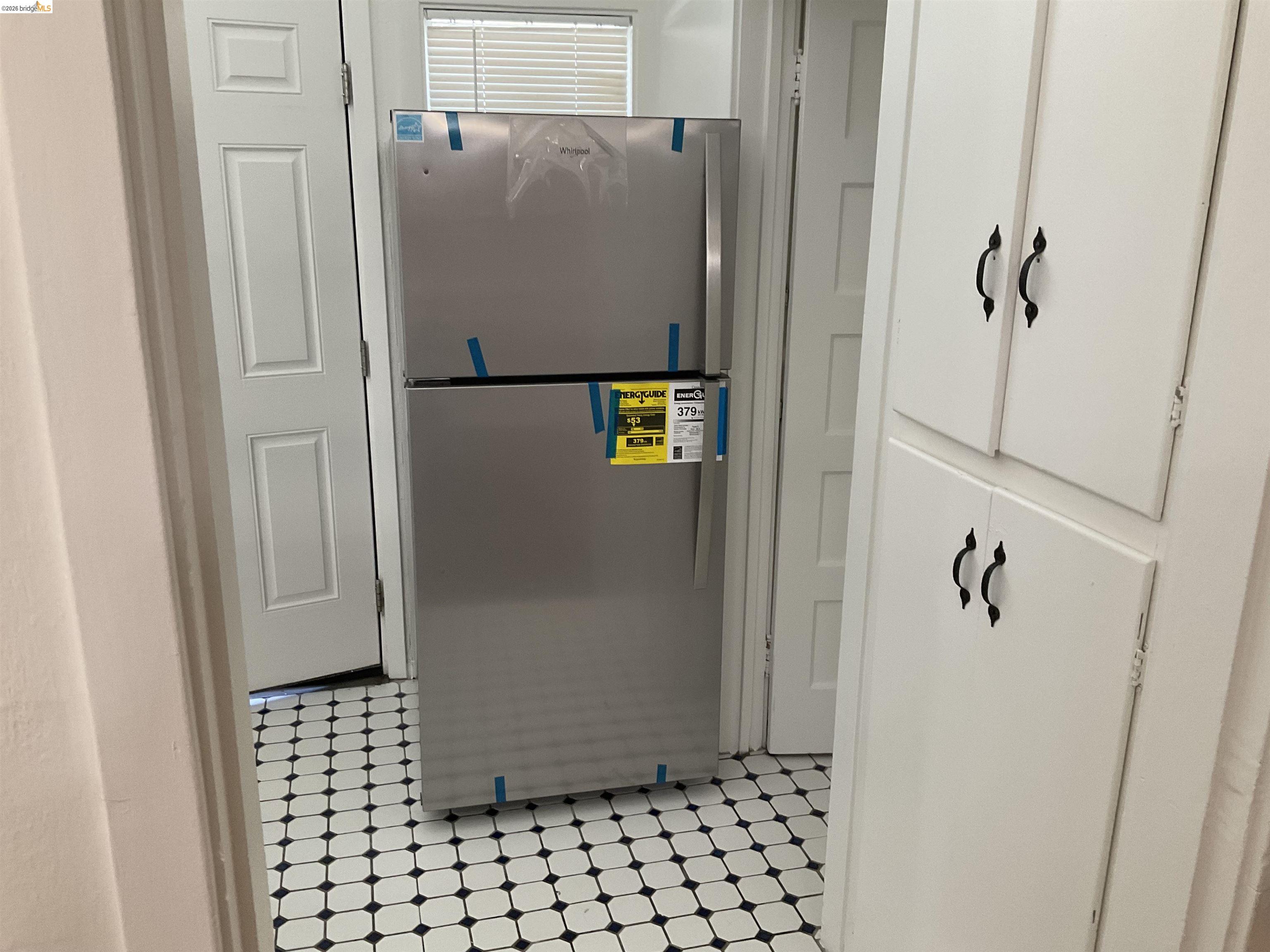 Detail Gallery Image 3 of 8 For 512 E Street #C,  Antioch,  CA 94509 - 1 Beds | 1 Baths