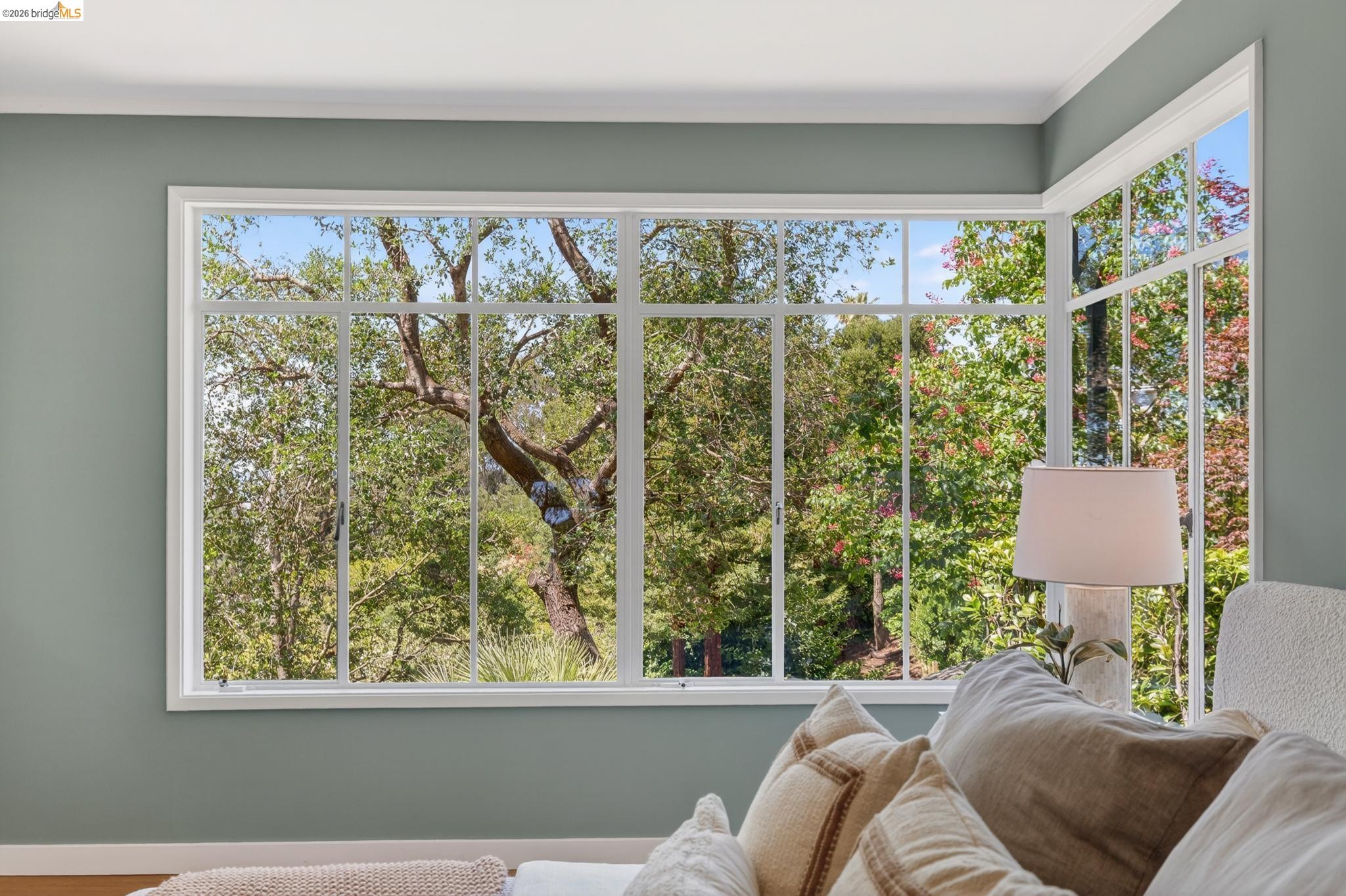 Detail Gallery Image 28 of 58 For 5727 La Salle Ave, Oakland,  CA 94611 - 3 Beds | 2/1 Baths