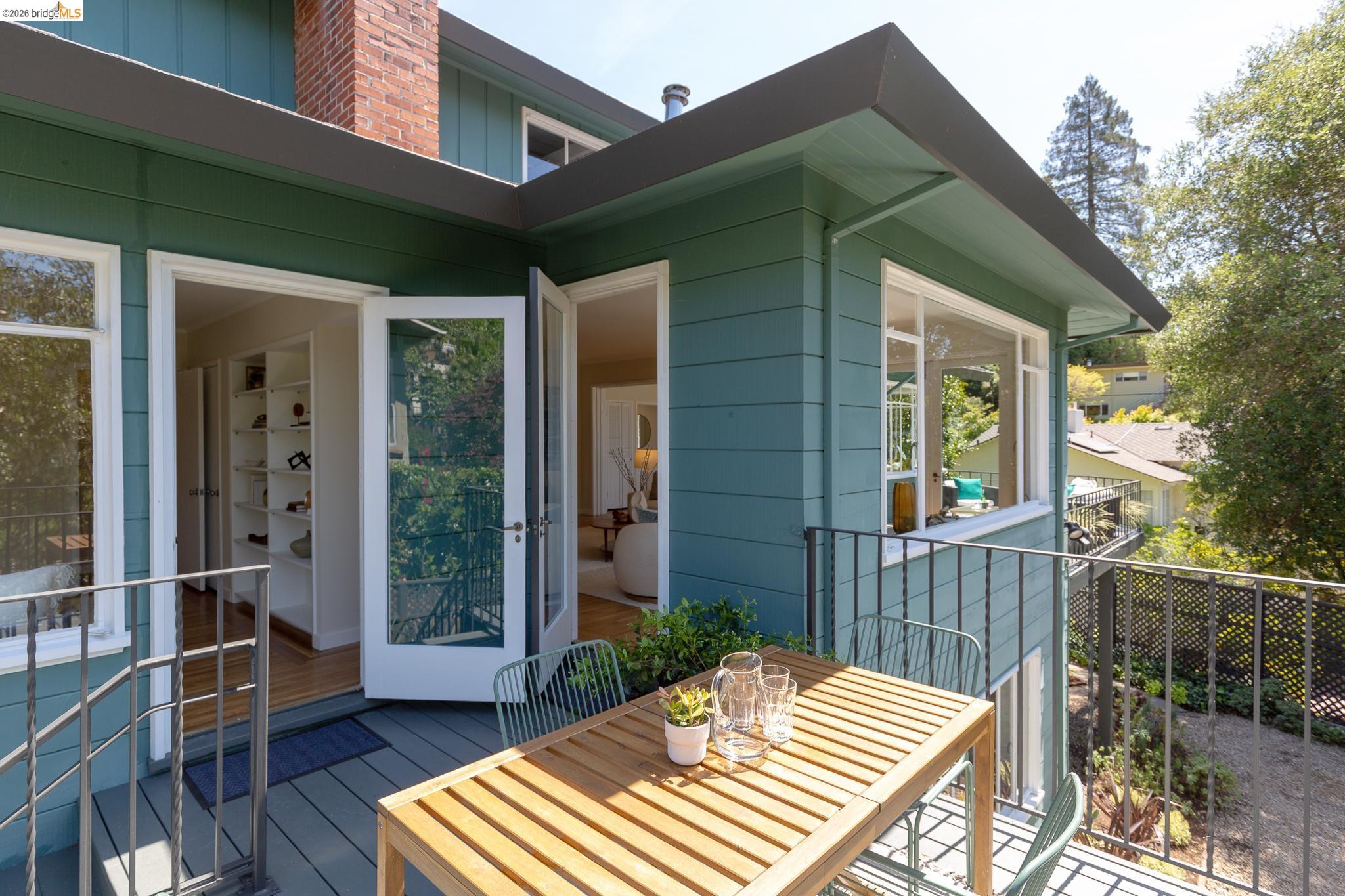 Detail Gallery Image 36 of 58 For 5727 La Salle Ave, Oakland,  CA 94611 - 3 Beds | 2/1 Baths