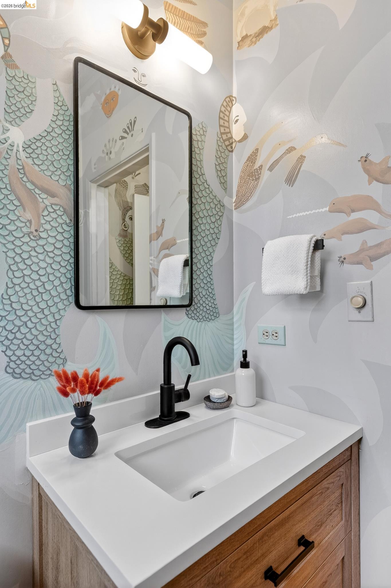 Detail Gallery Image 38 of 58 For 5727 La Salle Ave, Oakland,  CA 94611 - 3 Beds | 2/1 Baths