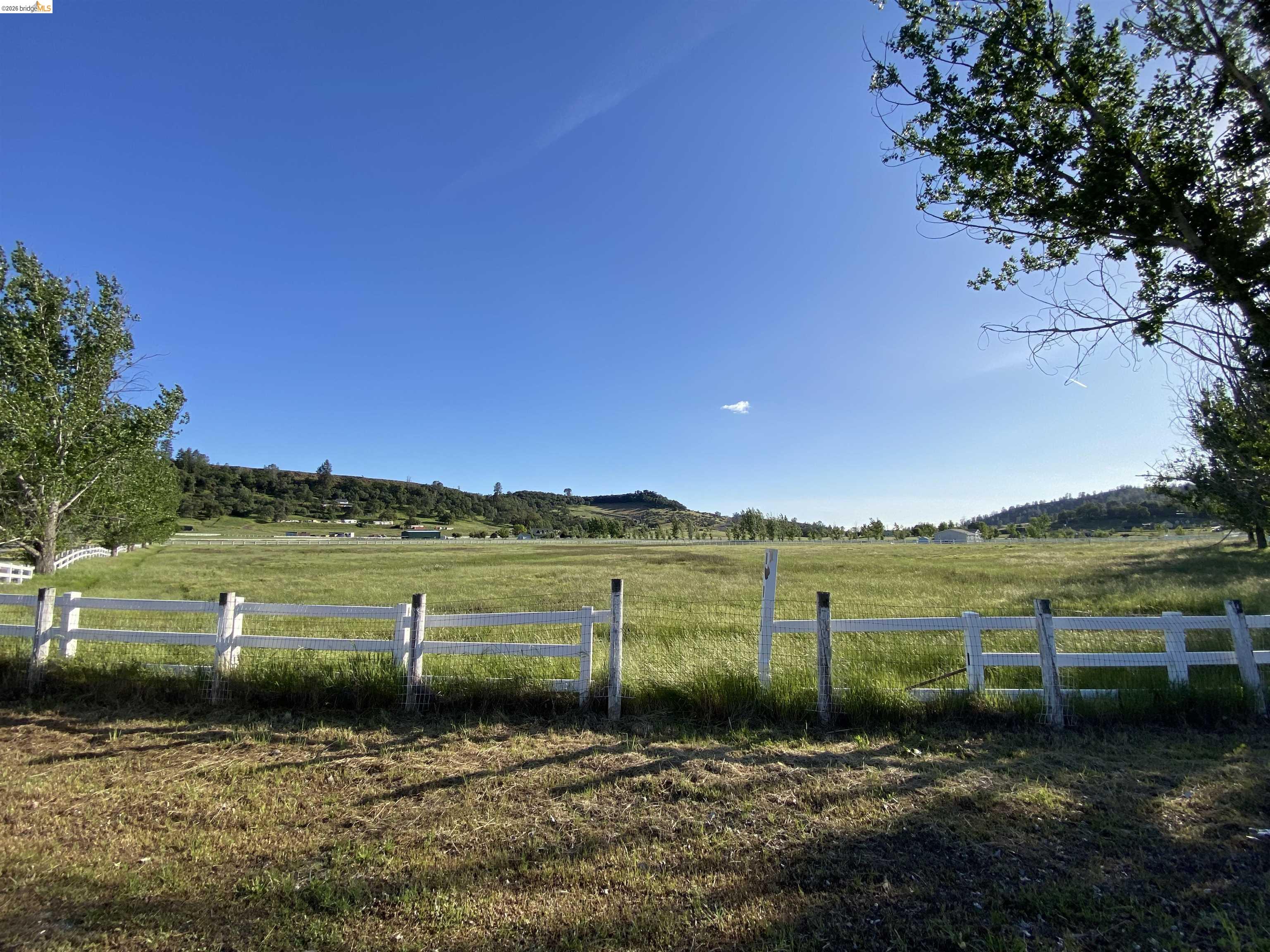 Front Image Thumbnail for EB41131432