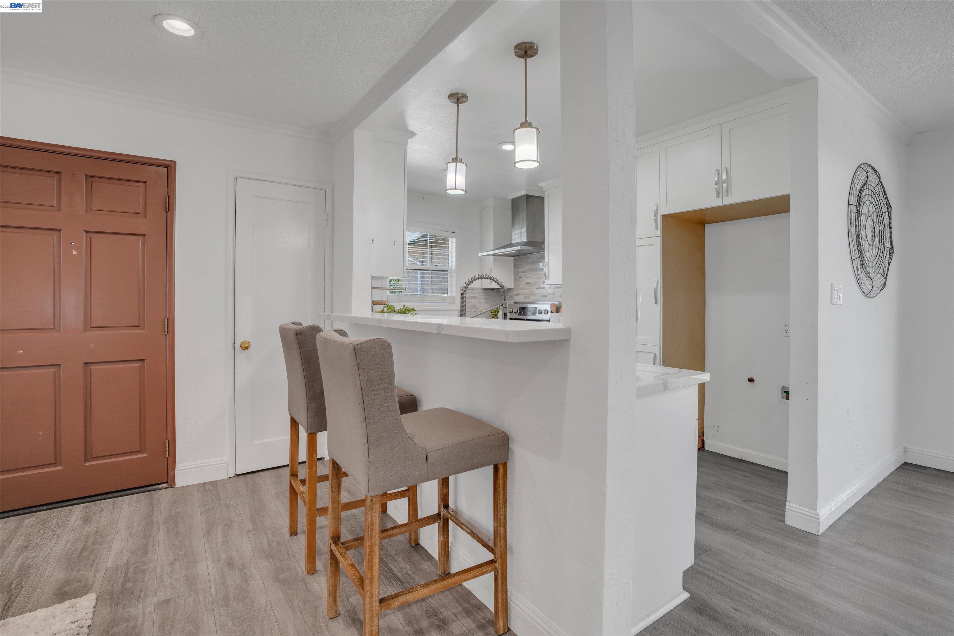 Detail Gallery Image 5 of 33 For 26338 Hickory Ave, Hayward,  CA 94544 - 3 Beds | 1 Baths