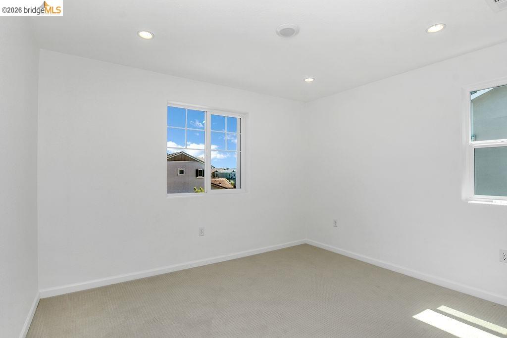 Detail Gallery Image 23 of 40 For 5308 Ramona Valley Ln, Antioch,  CA 94531 - 5 Beds | 3 Baths