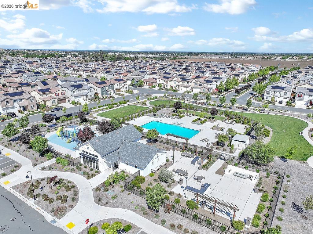 Detail Gallery Image 37 of 40 For 5308 Ramona Valley Ln, Antioch,  CA 94531 - 5 Beds | 3 Baths