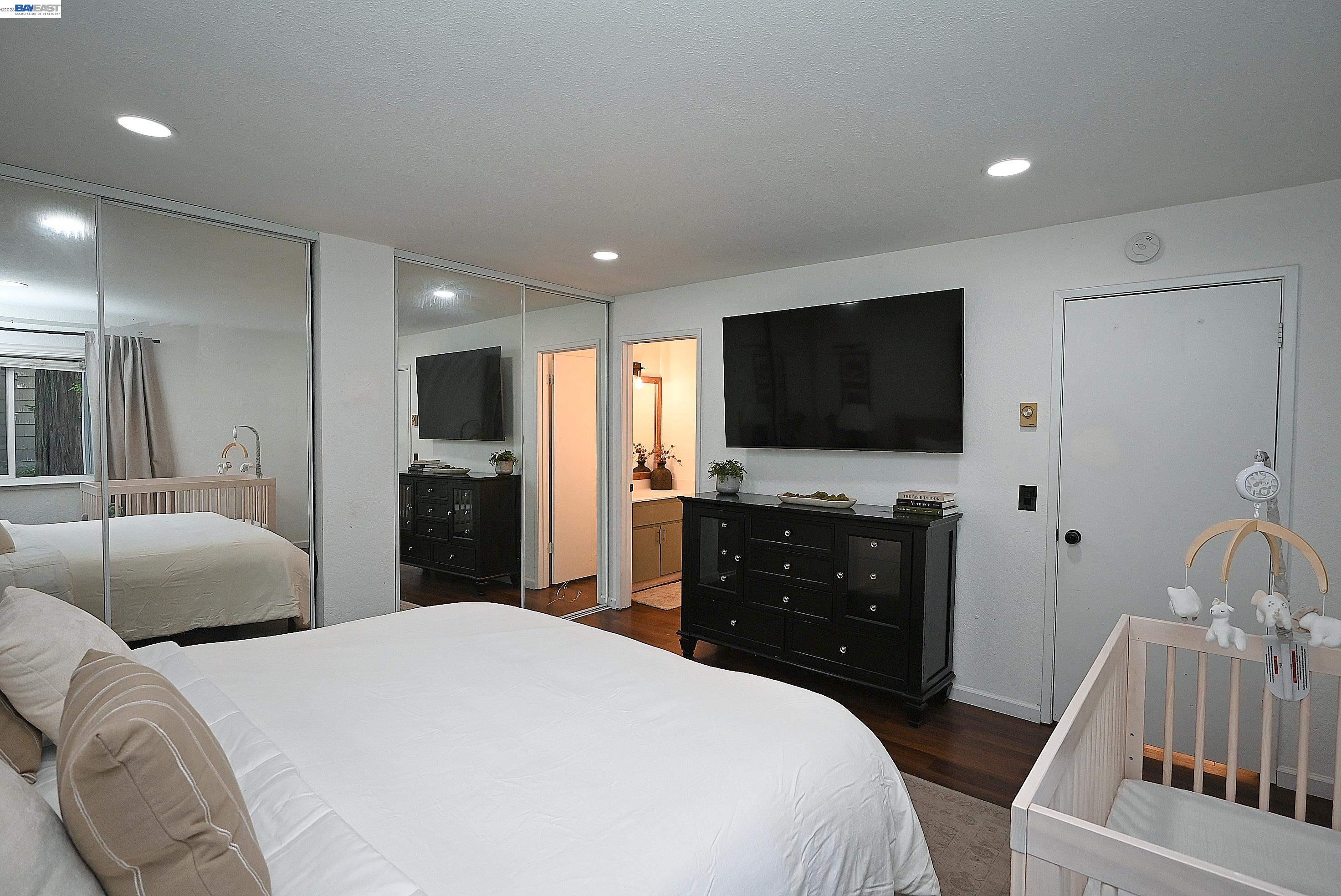 Photo #13: 41131446 Listing: Photo #13