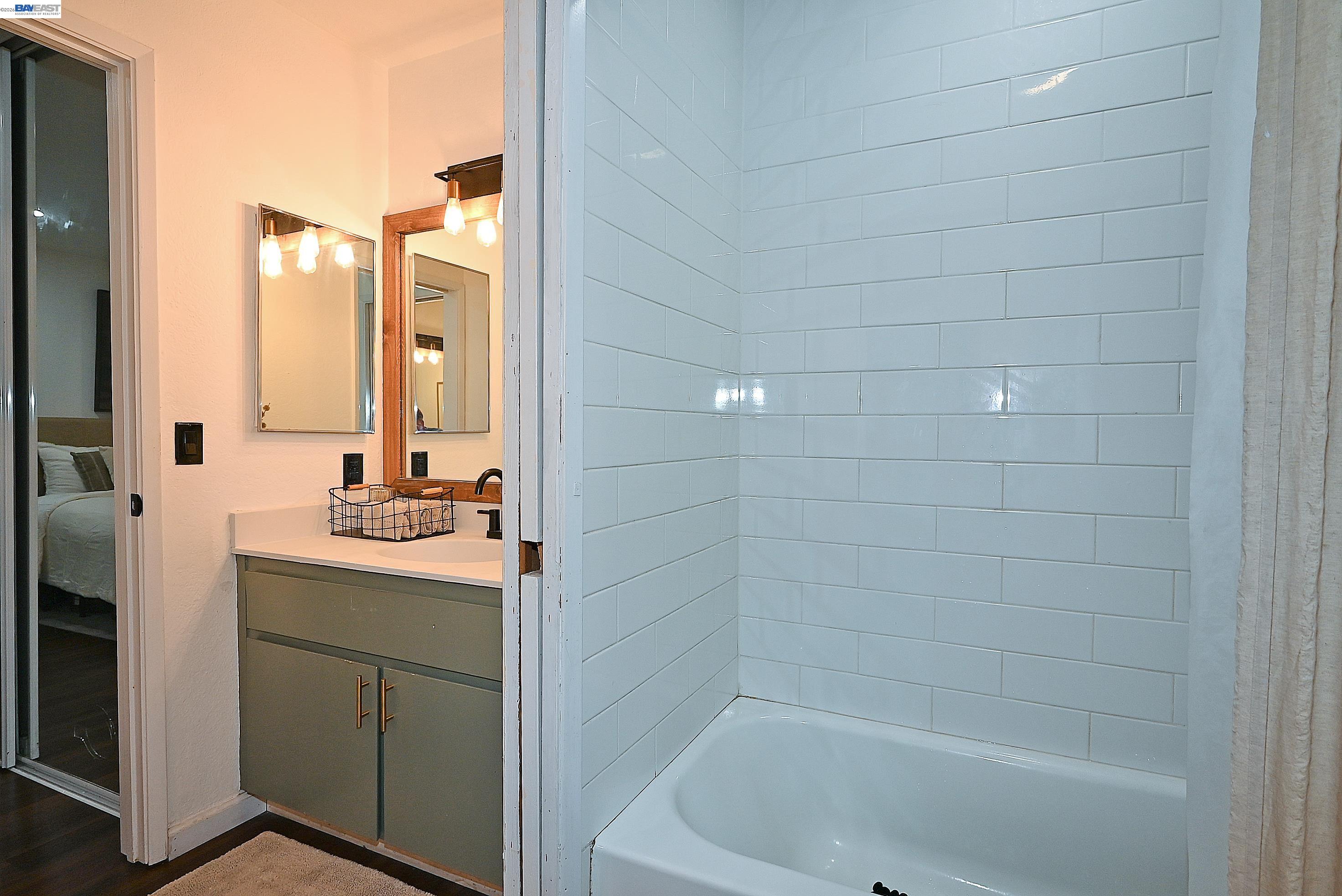 Photo #15: 41131446 Listing: Photo #15