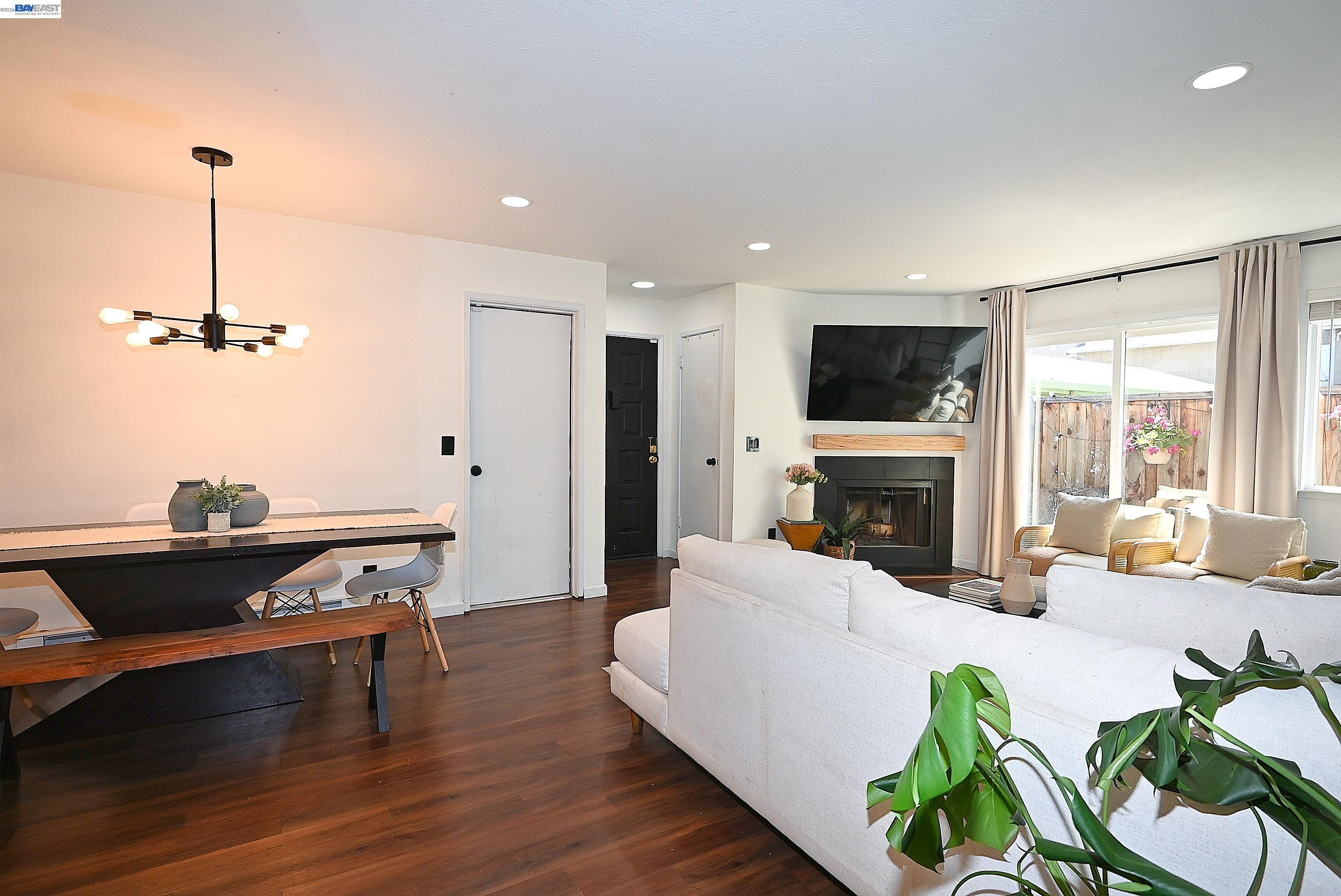 Photo #5: 41131446 Listing: Photo #5