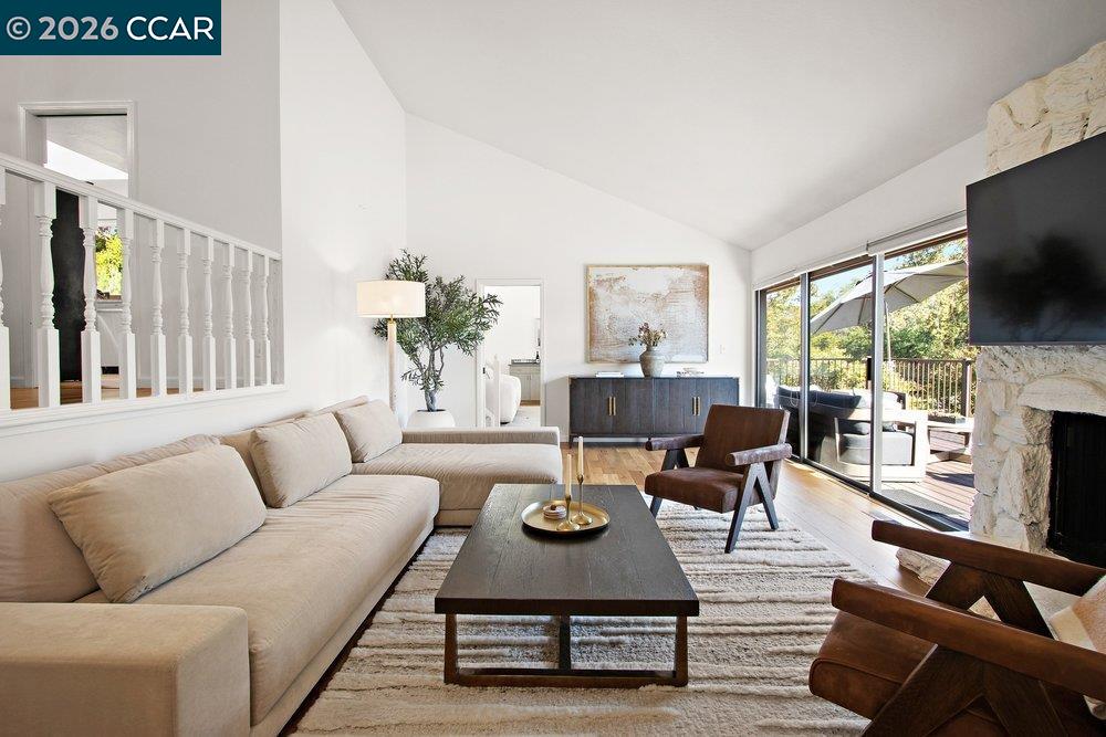 Detail Gallery Image 5 of 79 For 39 Sea Pines Street, Moraga,  CA 94556 - 2 Beds | 2 Baths