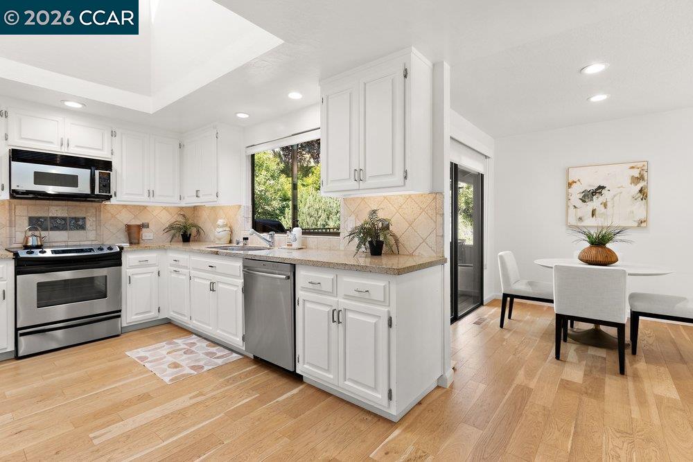 Detail Gallery Image 7 of 79 For 39 Sea Pines Street, Moraga,  CA 94556 - 2 Beds | 2 Baths