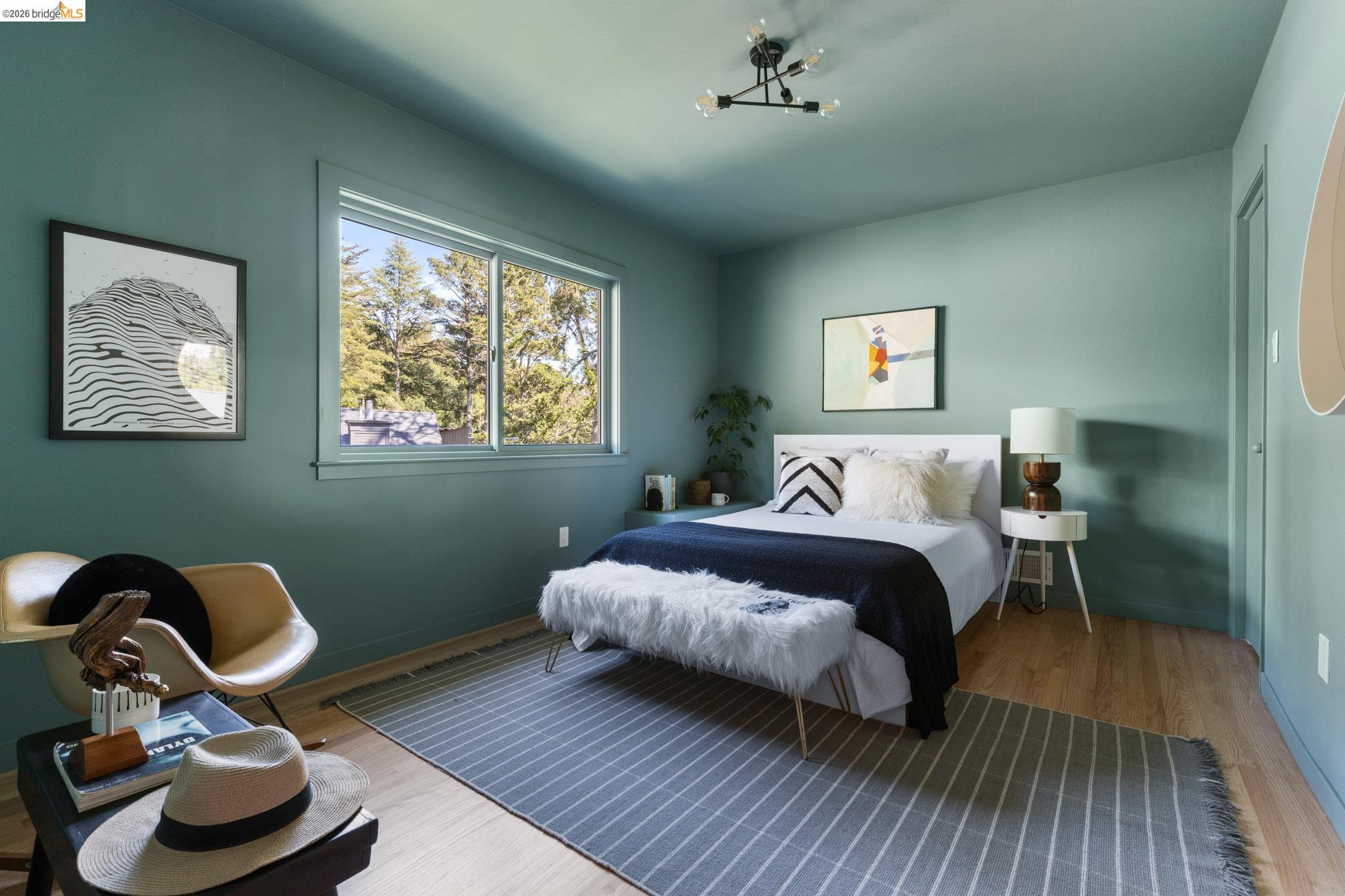 Detail Gallery Image 40 of 63 For 7403 Skyline Blvd, Oakland,  CA 94611 - 3 Beds | 2/1 Baths