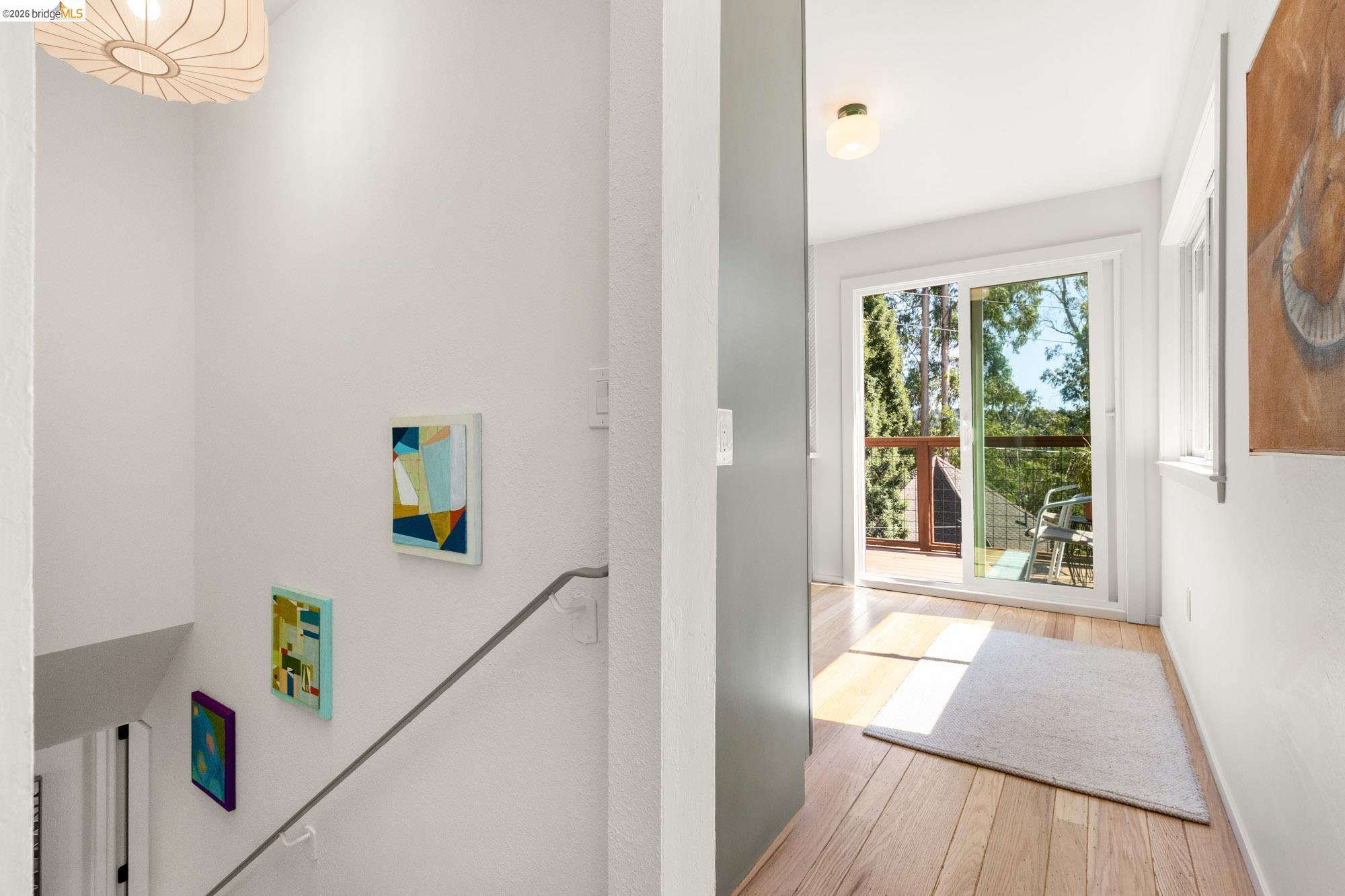 Detail Gallery Image 42 of 63 For 7403 Skyline Blvd, Oakland,  CA 94611 - 3 Beds | 2/1 Baths