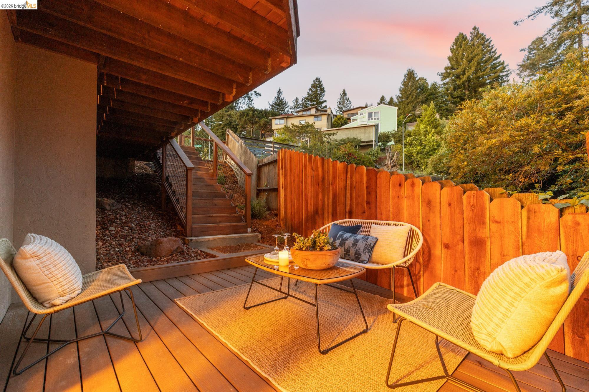 Detail Gallery Image 60 of 63 For 7403 Skyline Blvd, Oakland,  CA 94611 - 3 Beds | 2/1 Baths