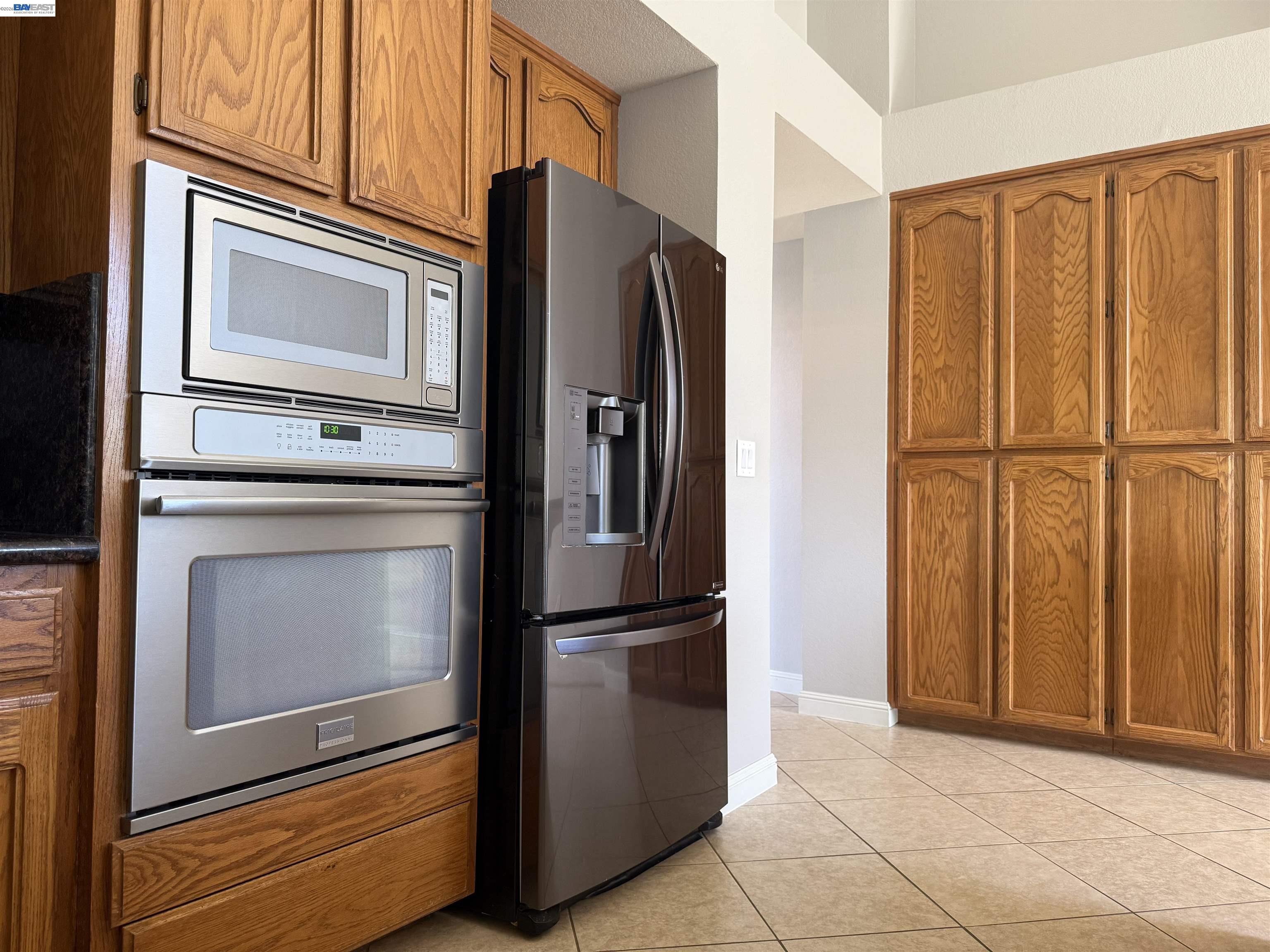 Detail Gallery Image 11 of 31 For 3074 Boardwalk St, Pleasanton,  CA 94588 - 3 Beds | 2 Baths