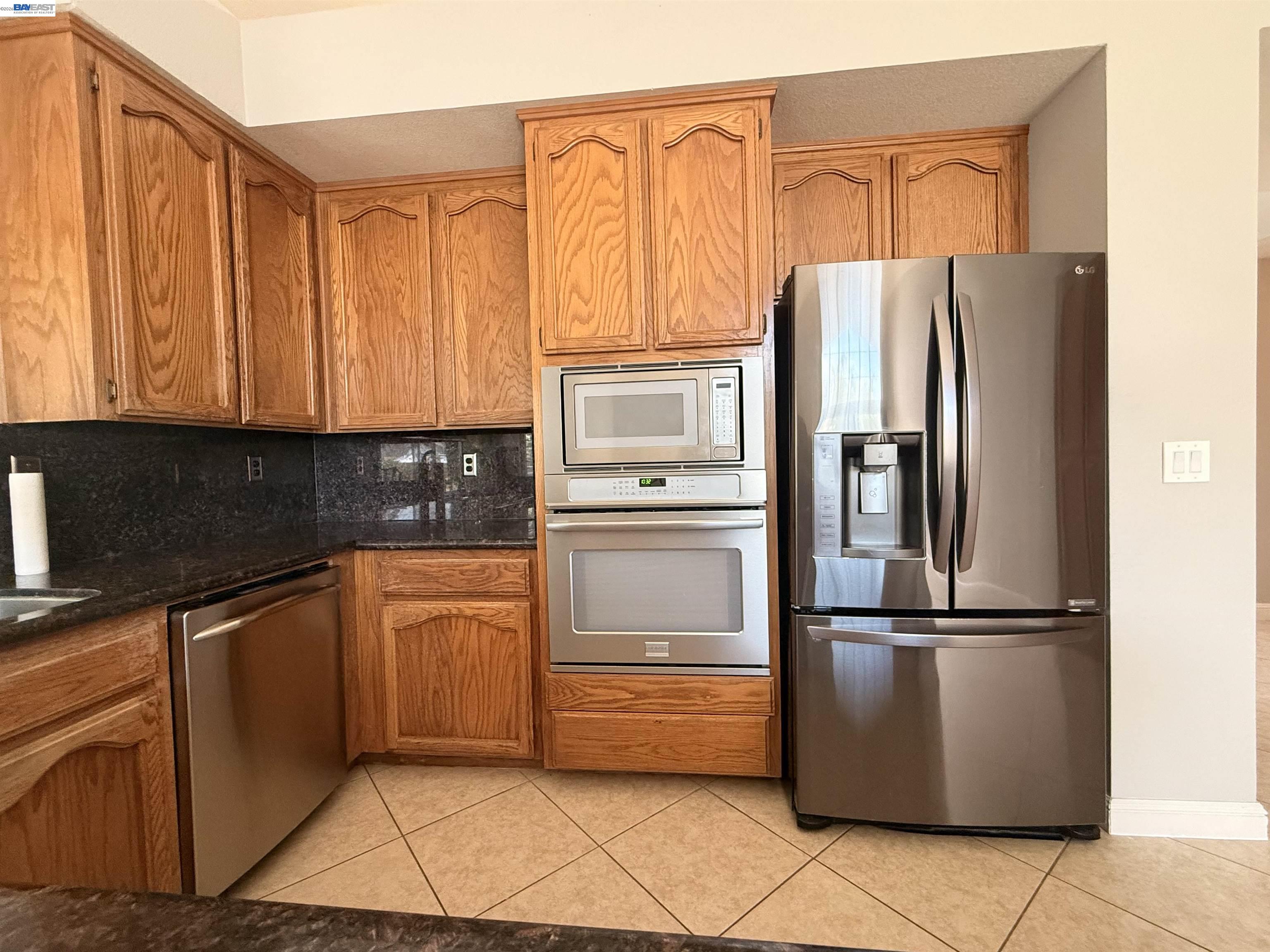 Detail Gallery Image 8 of 31 For 3074 Boardwalk St, Pleasanton,  CA 94588 - 3 Beds | 2 Baths