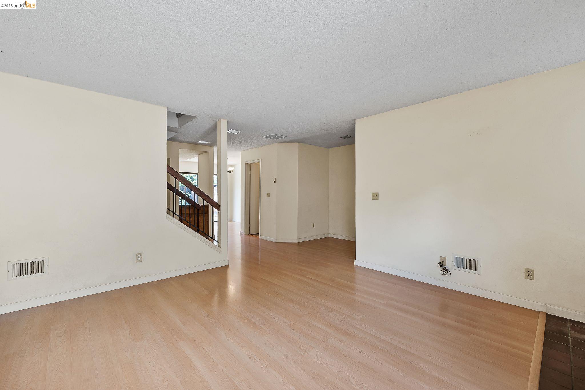 Photo #7: 41131459 Listing: Photo #7