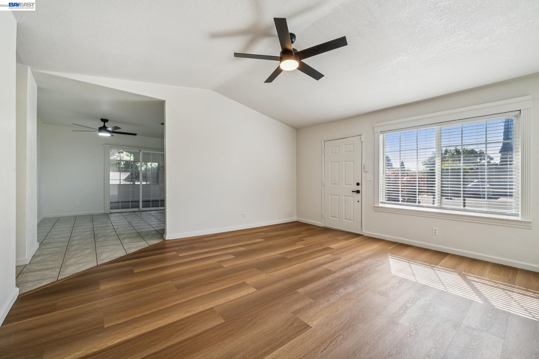 Detail Gallery Image 6 of 27 For 554 Chestnut Ave, Tracy,  CA 95376 - 3 Beds | 2 Baths