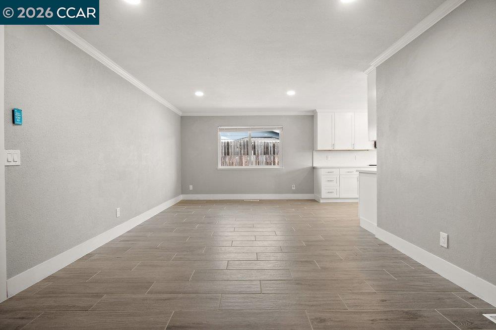 Detail Gallery Image 14 of 34 For 2214 Pennsylvania Avenue, Fairfield,  CA 94533 - 3 Beds | 2 Baths