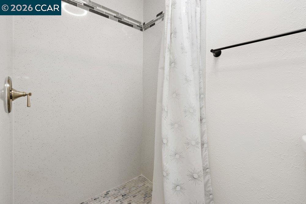 Detail Gallery Image 21 of 34 For 2214 Pennsylvania Avenue, Fairfield,  CA 94533 - 3 Beds | 2 Baths