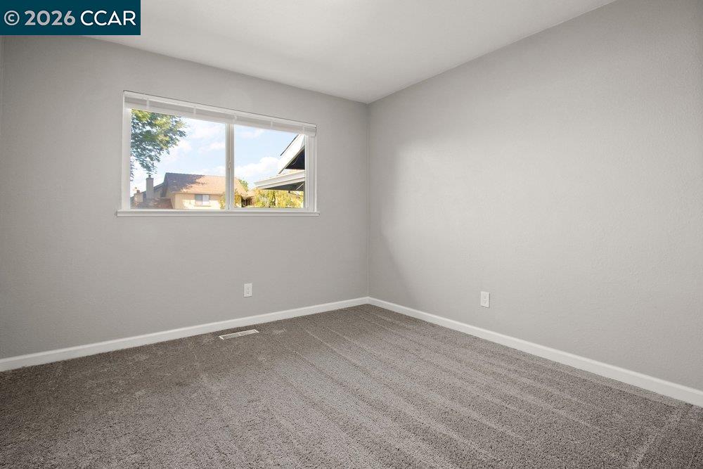 Detail Gallery Image 26 of 34 For 2214 Pennsylvania Avenue, Fairfield,  CA 94533 - 3 Beds | 2 Baths