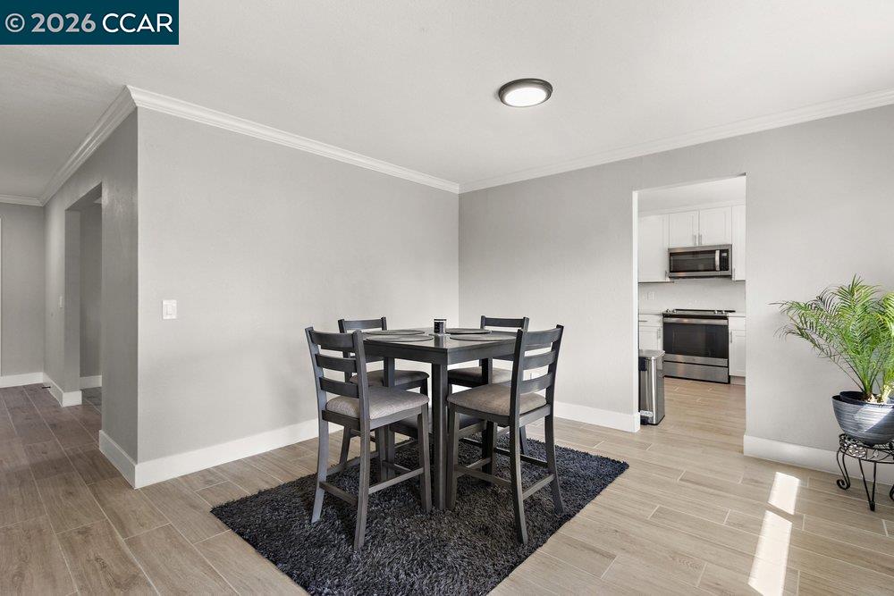 Detail Gallery Image 7 of 34 For 2214 Pennsylvania Avenue, Fairfield,  CA 94533 - 3 Beds | 2 Baths