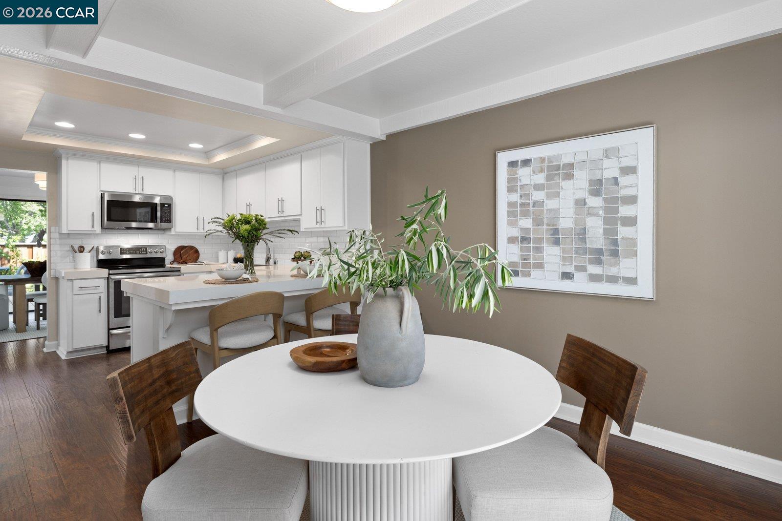 Photo #8: 41131470 Listing: Photo #8