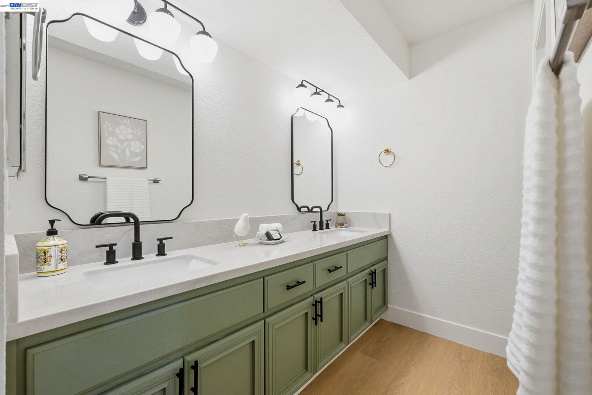 Detail Gallery Image 19 of 26 For 3855 Panda Pl, San Jose,  CA 95117 - 2 Beds | 2 Baths