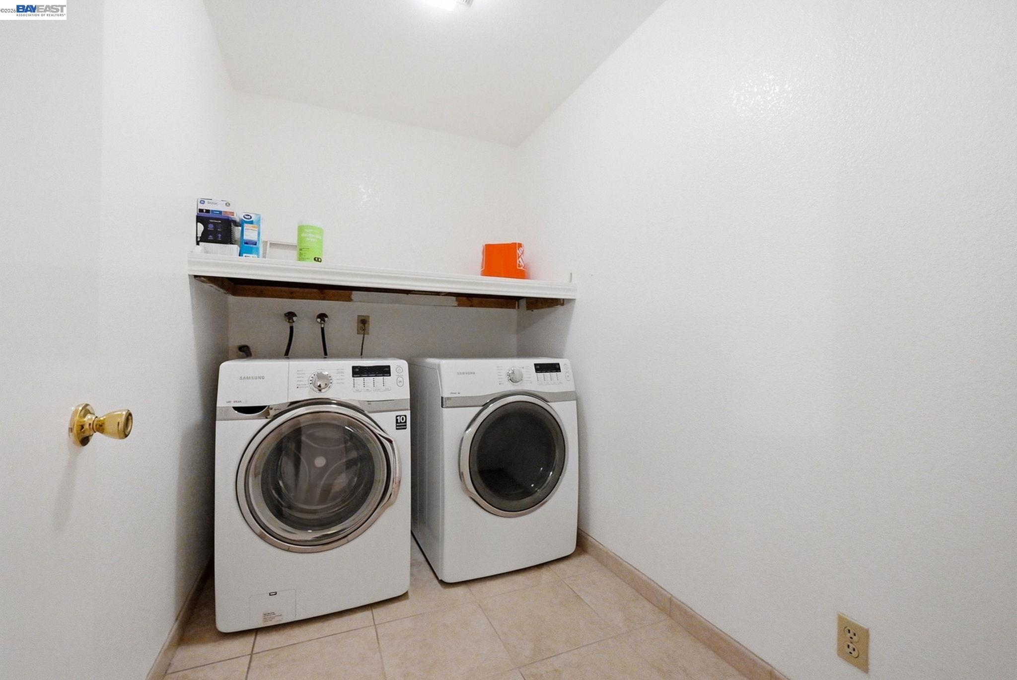 Detail Gallery Image 23 of 26 For 3855 Panda Pl, San Jose,  CA 95117 - 2 Beds | 2 Baths