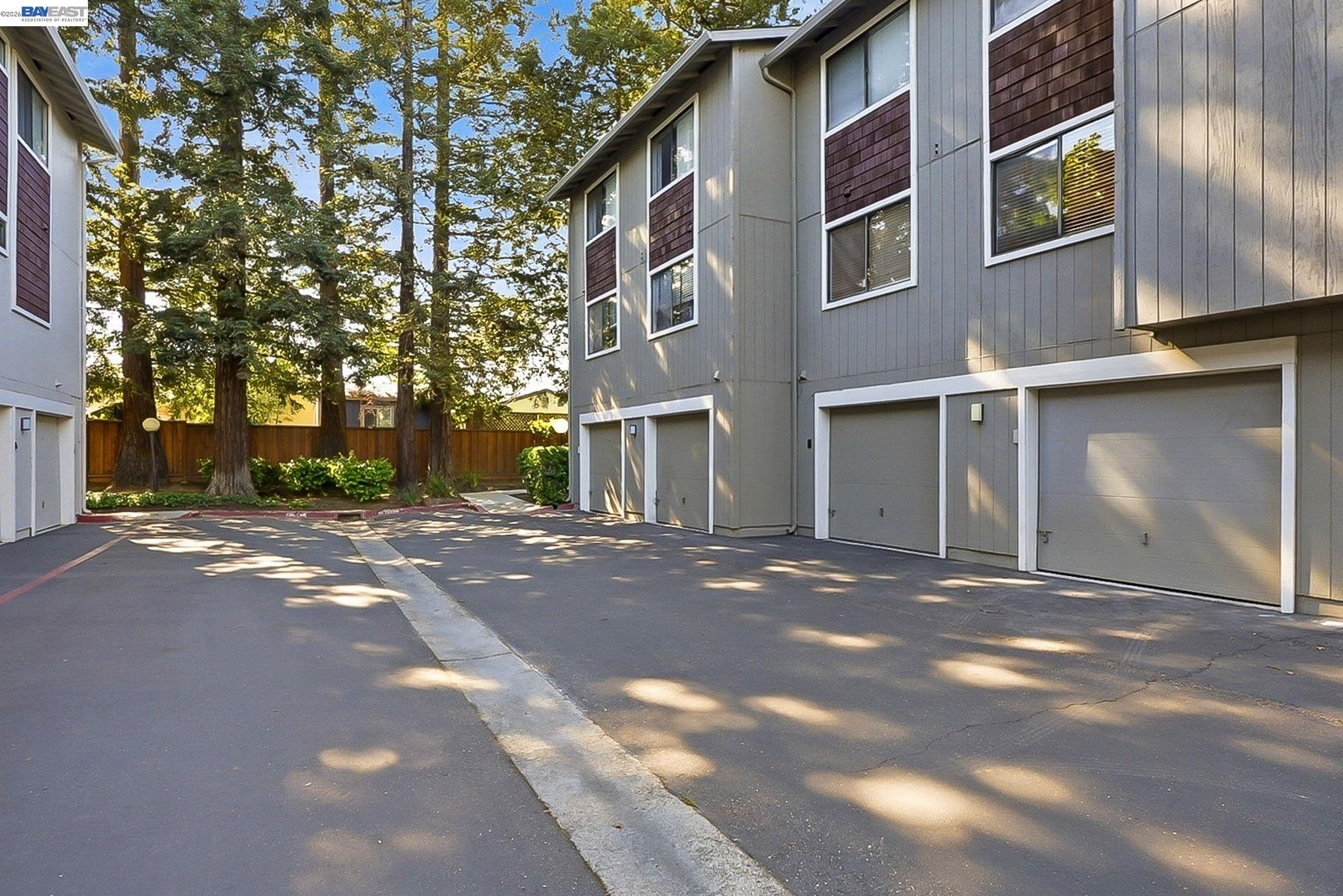 Detail Gallery Image 25 of 26 For 3855 Panda Pl, San Jose,  CA 95117 - 2 Beds | 2 Baths