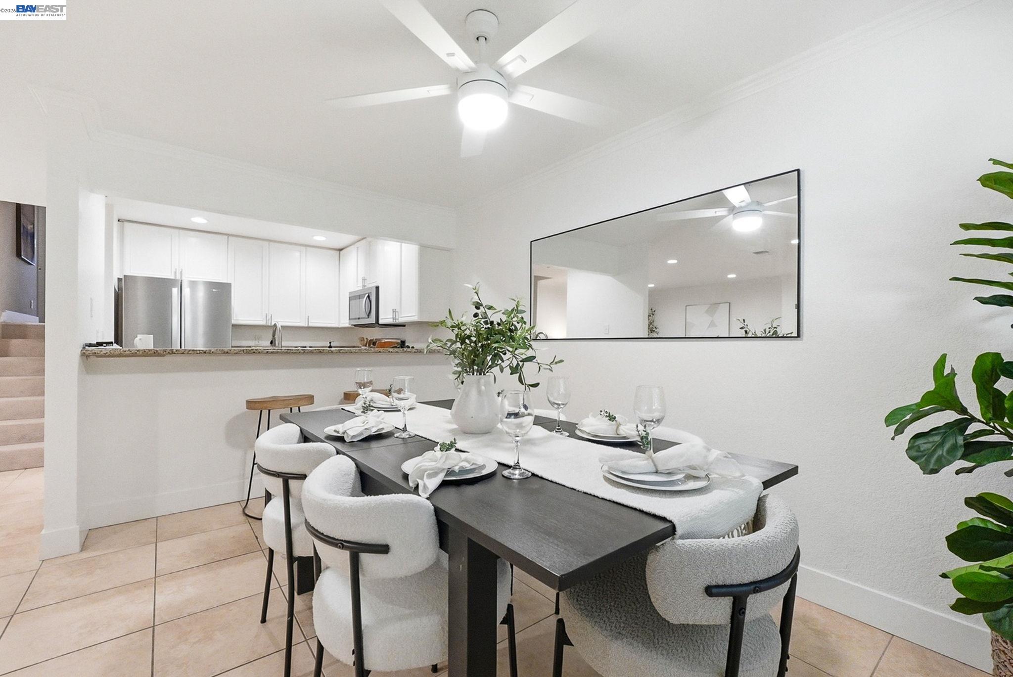 Detail Gallery Image 10 of 26 For 3855 Panda Pl, San Jose,  CA 95117 - 2 Beds | 2 Baths