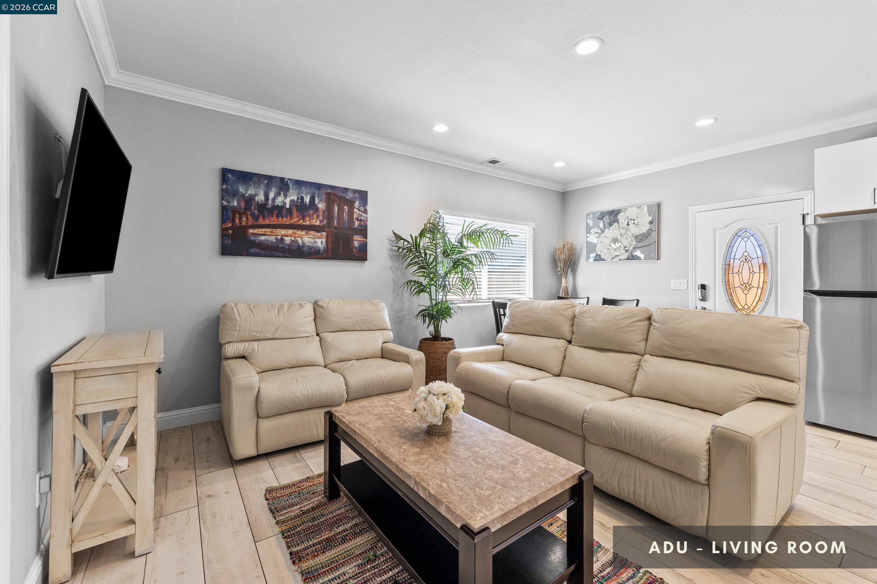 Detail Gallery Image 32 of 56 For 4143 Cheeney St, Santa Clara,  CA 95054 - 6 Beds | 5 Baths