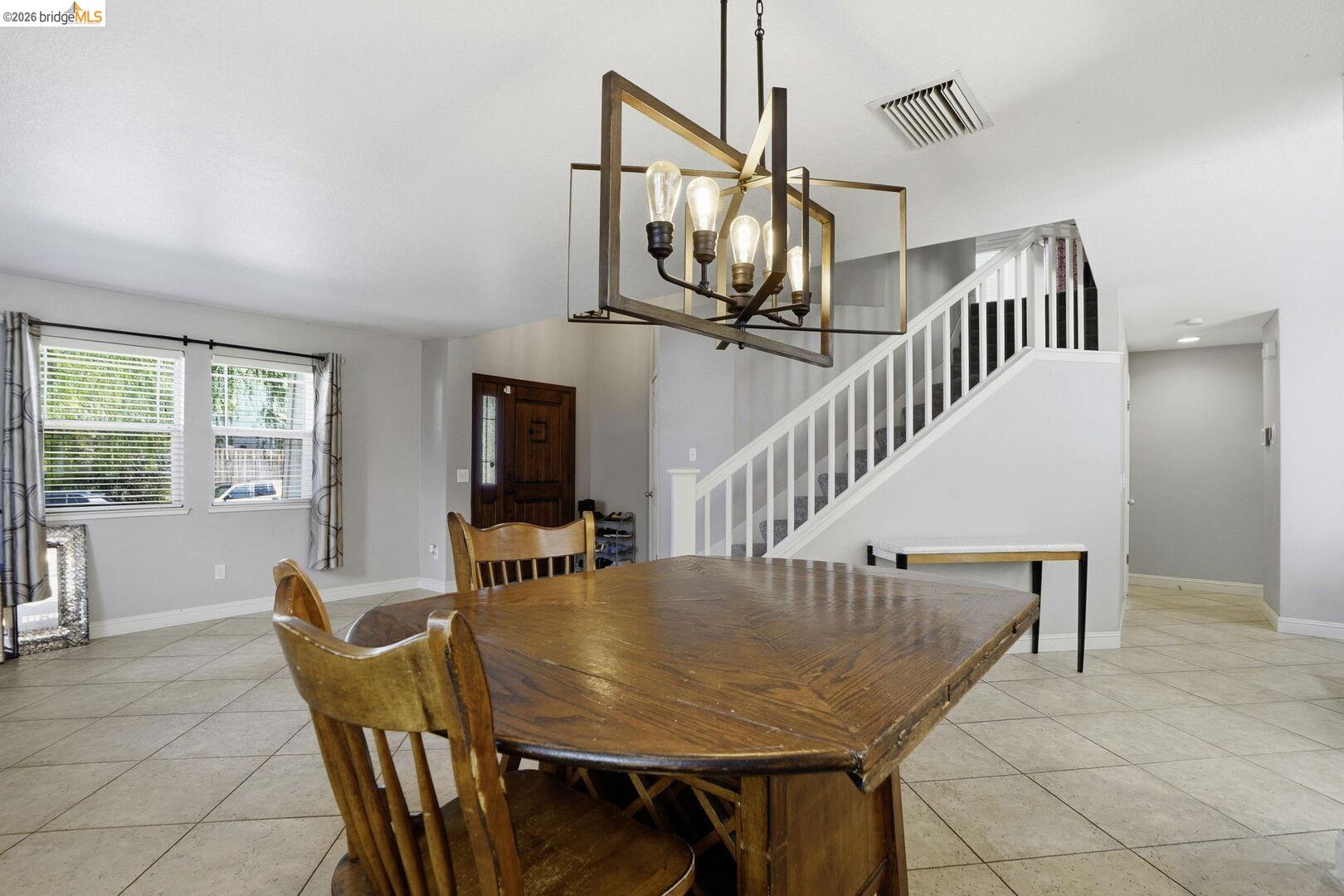 Detail Gallery Image 12 of 48 For 4008 Galenez Way, Antioch,  CA 94531 - 4 Beds | 2/1 Baths