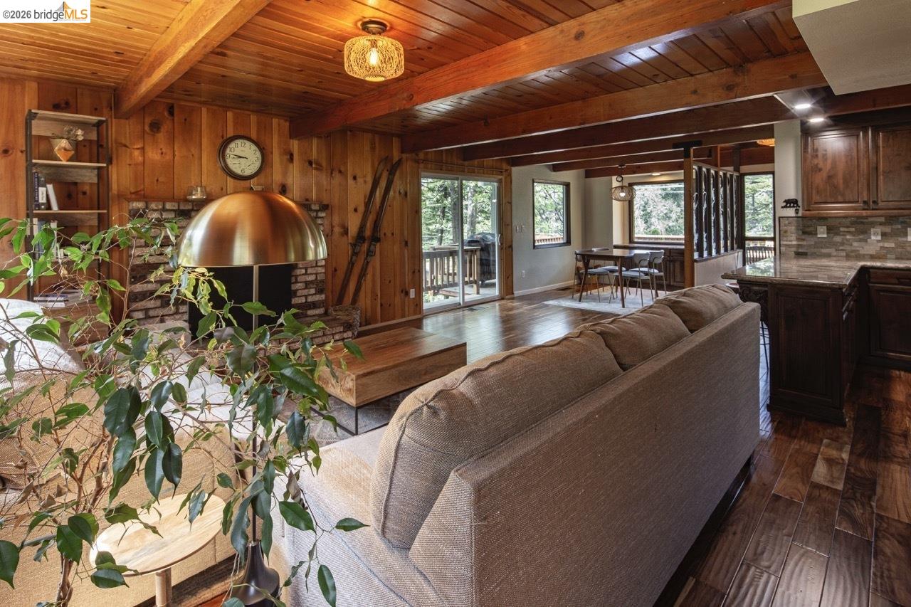 20412 Kutci DR, Mi Wuk Village, CA, 95346