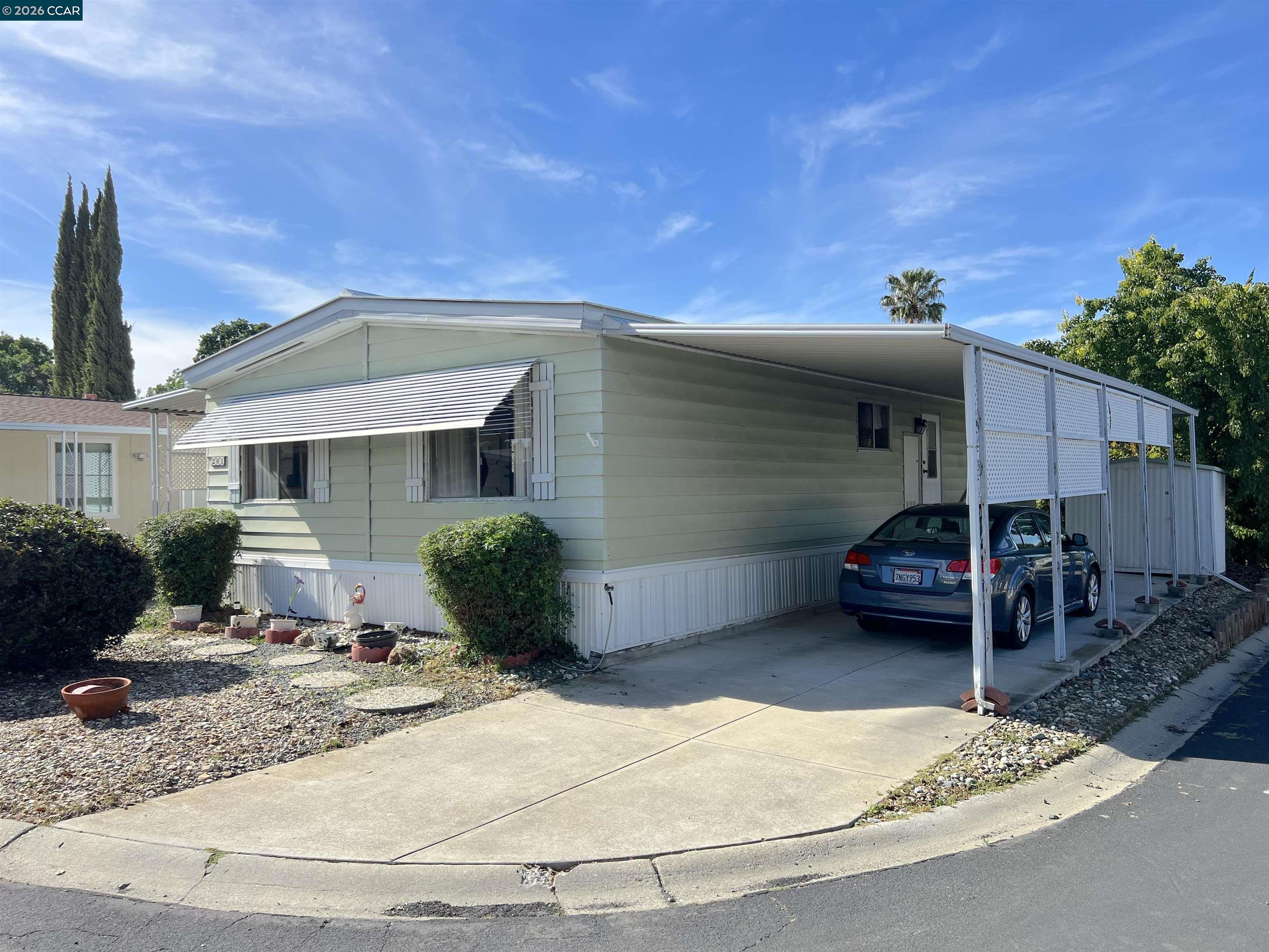 Front Image Thumbnail for CC41131485