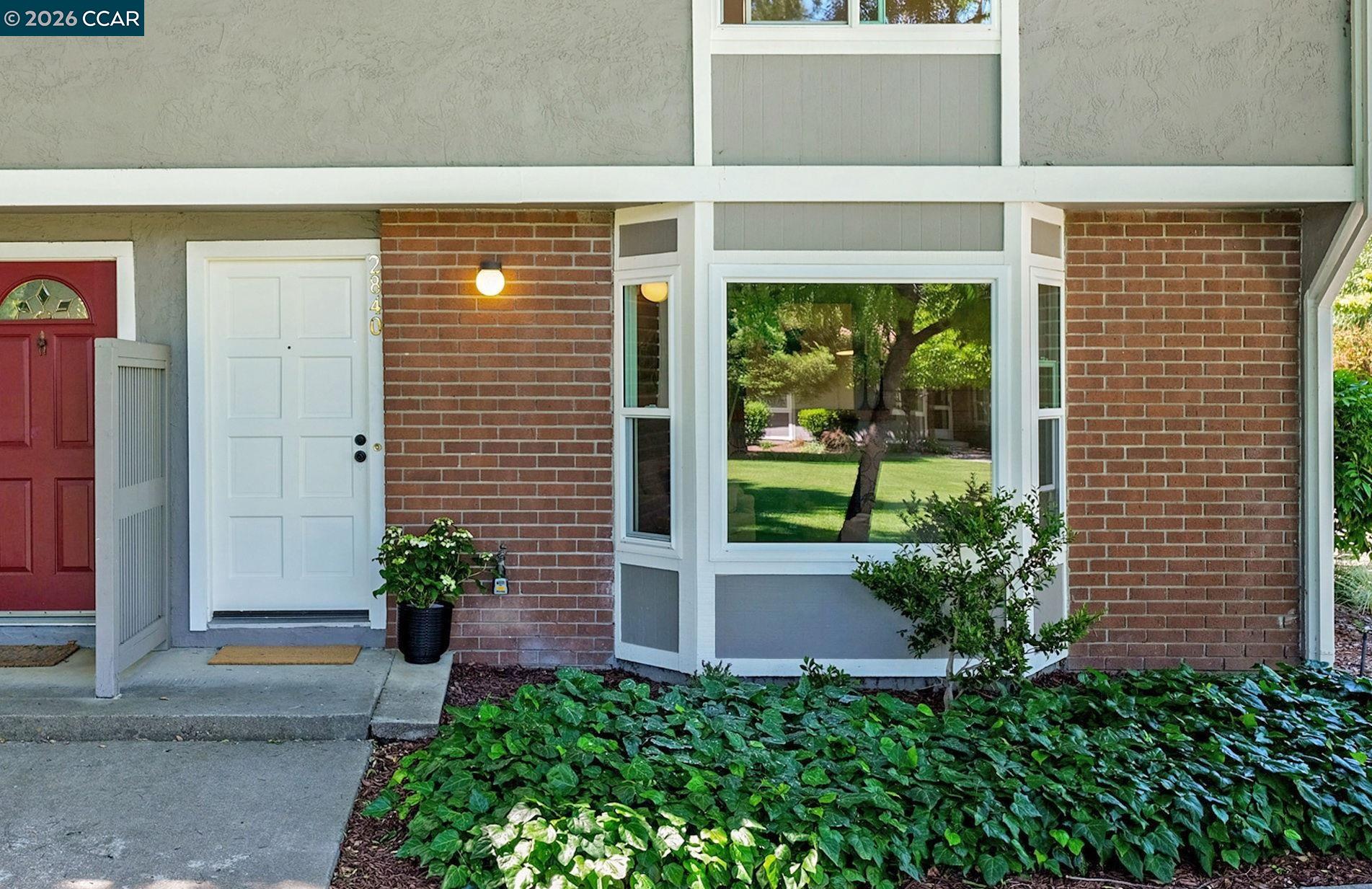 Photo #2: 41131493 Listing: Photo #2