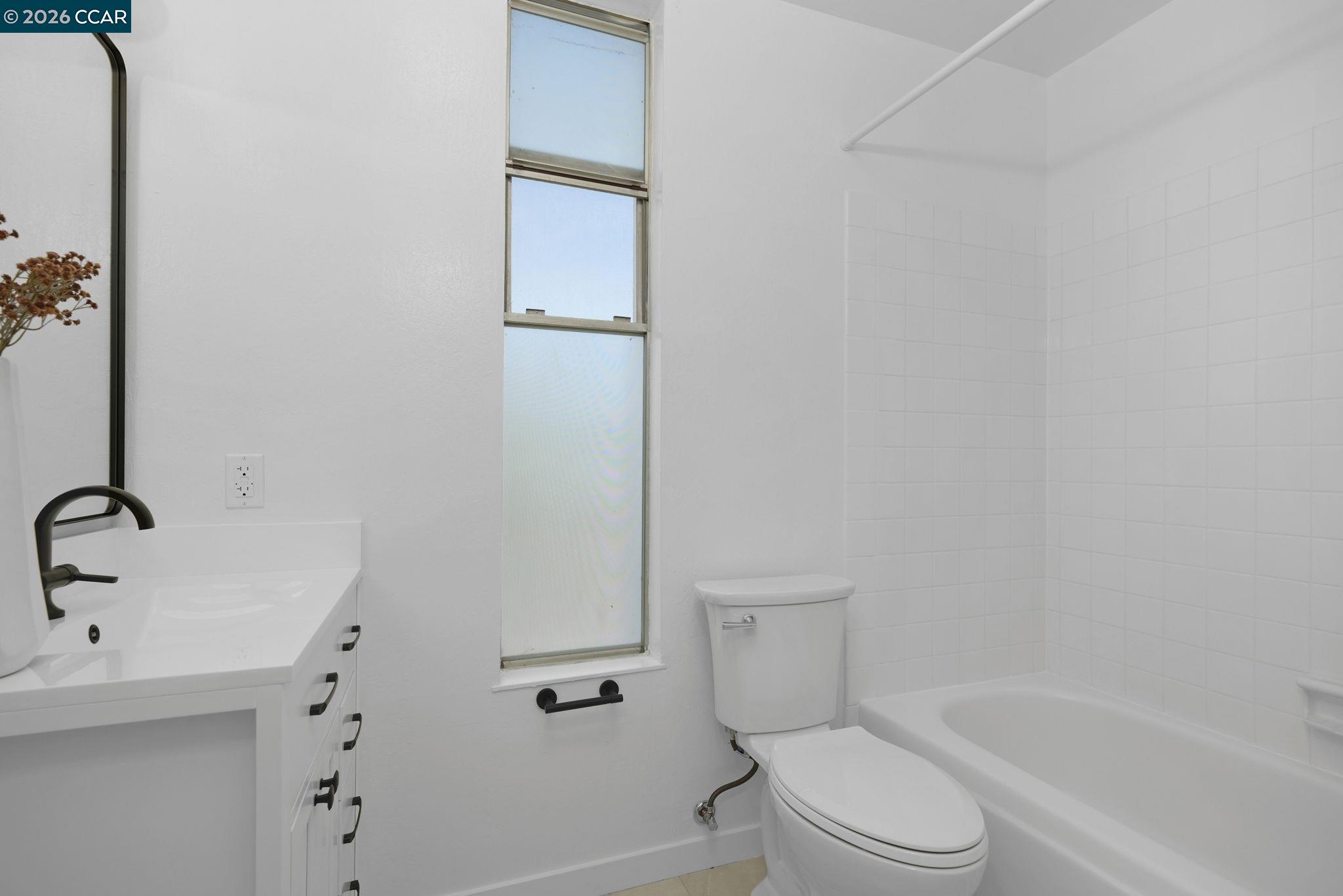 Photo #15: 41131493 Listing: Photo #15