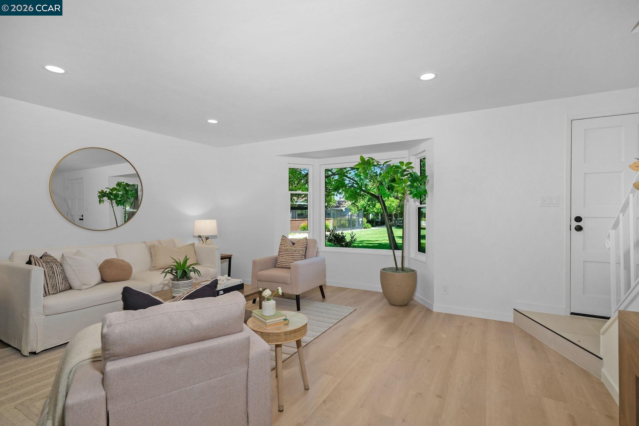 Photo #3: 41131493 Listing: Photo #3