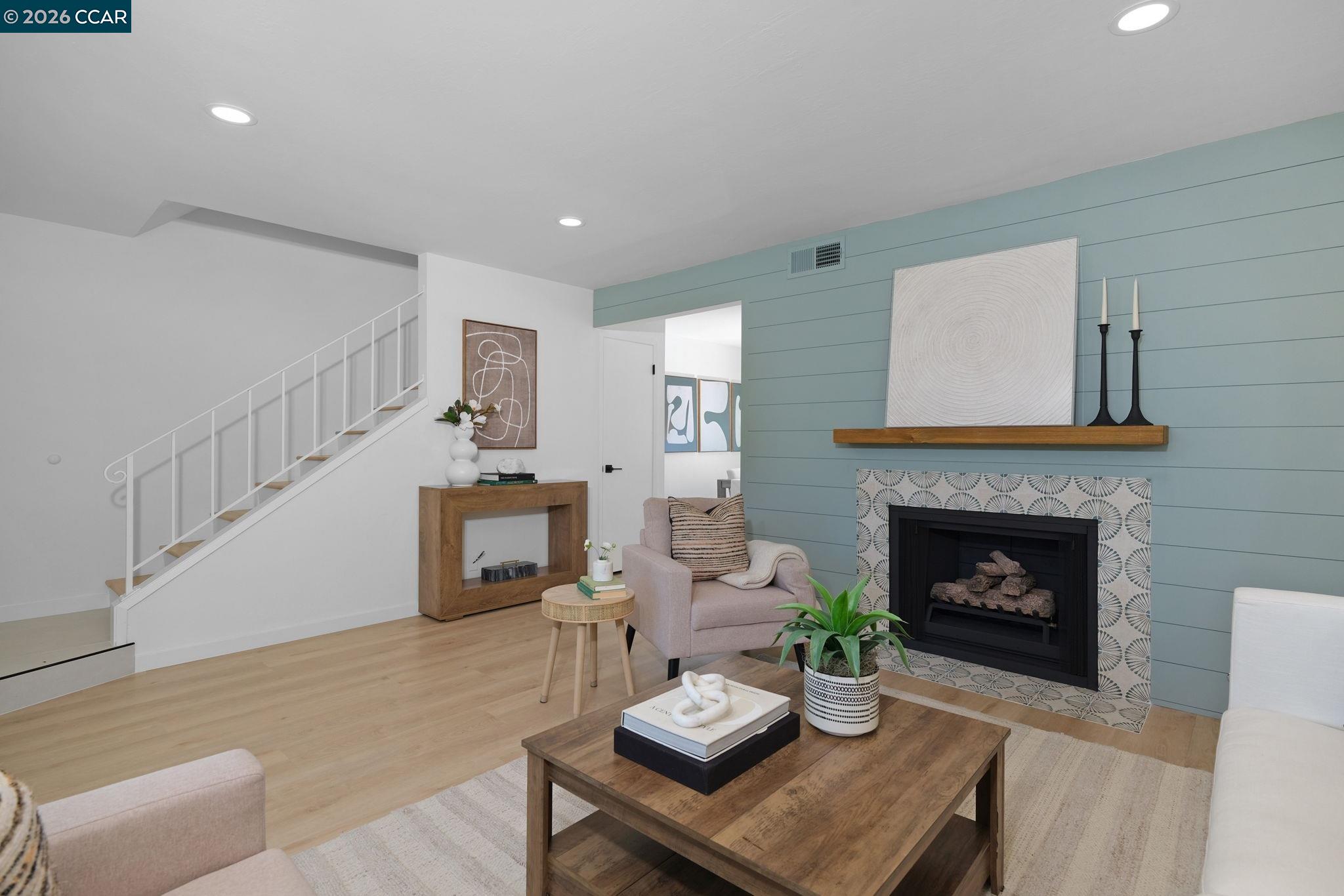 Photo #5: 41131493 Listing: Photo #5