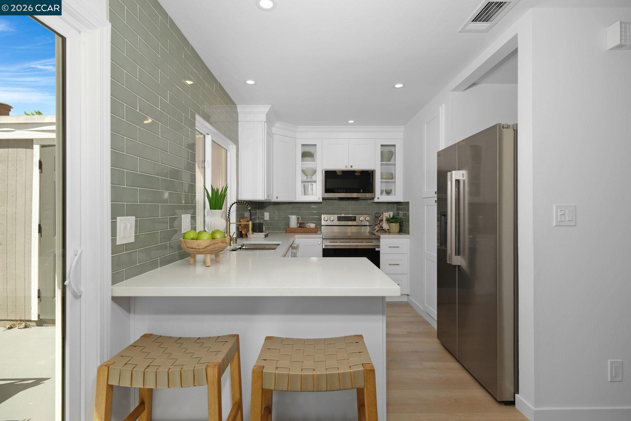 Photo #8: 41131493 Listing: Photo #8